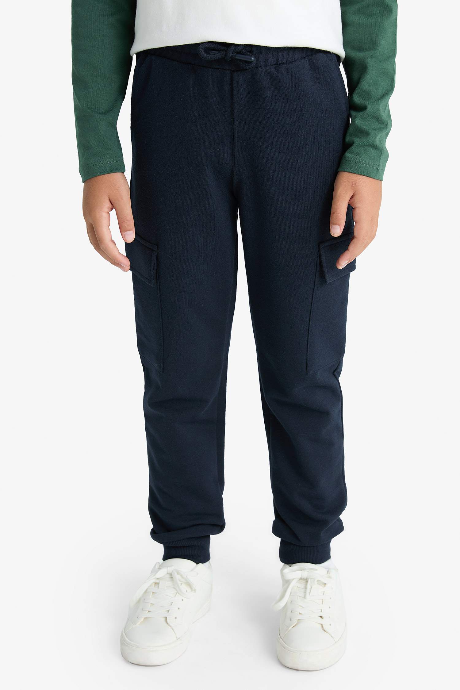 سيت ولادي بنطلون بجامة رياضي وتيشيرت - قطعتين