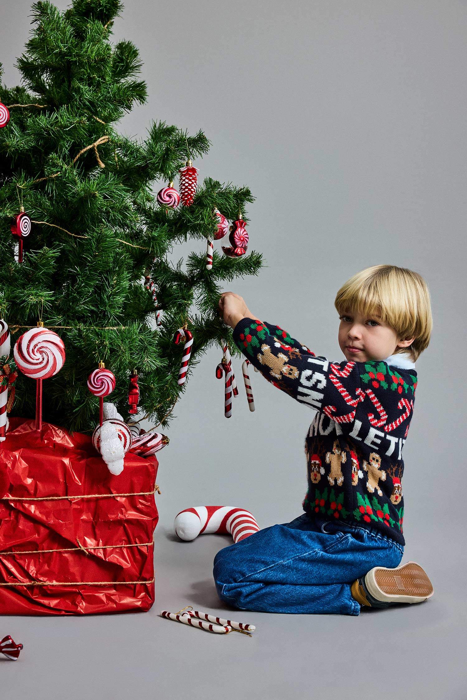 بلوفر اولادي تريكو قصة عادية بطبعة كريسماس