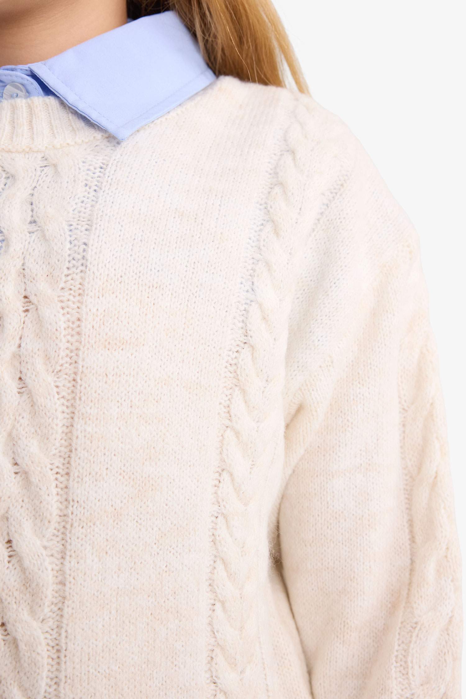 بلوفر بناتي تريكو قصة عادية بنص رقبة مدورة