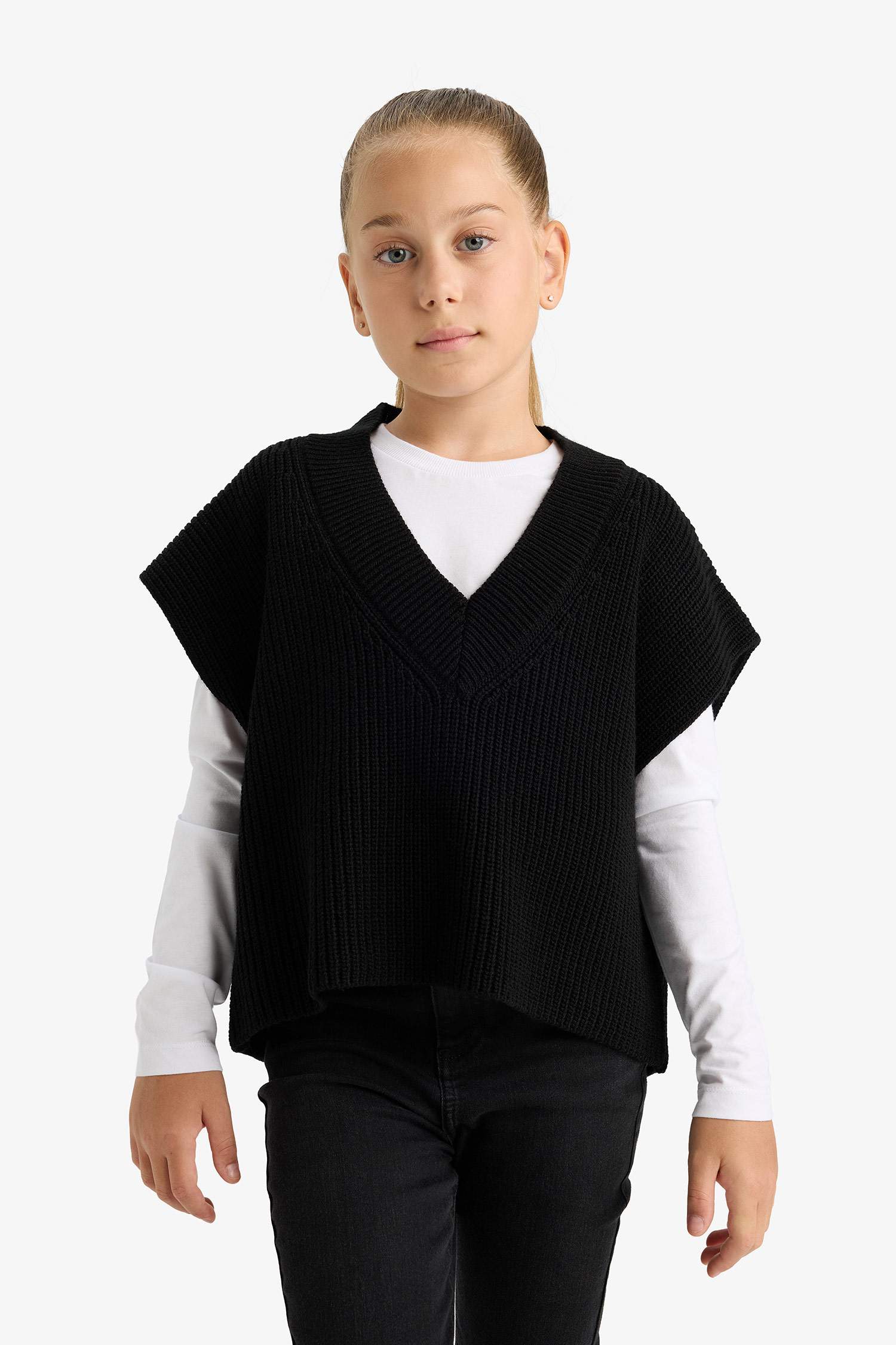 Girl Oversize Fit V-Neck Knit Vest