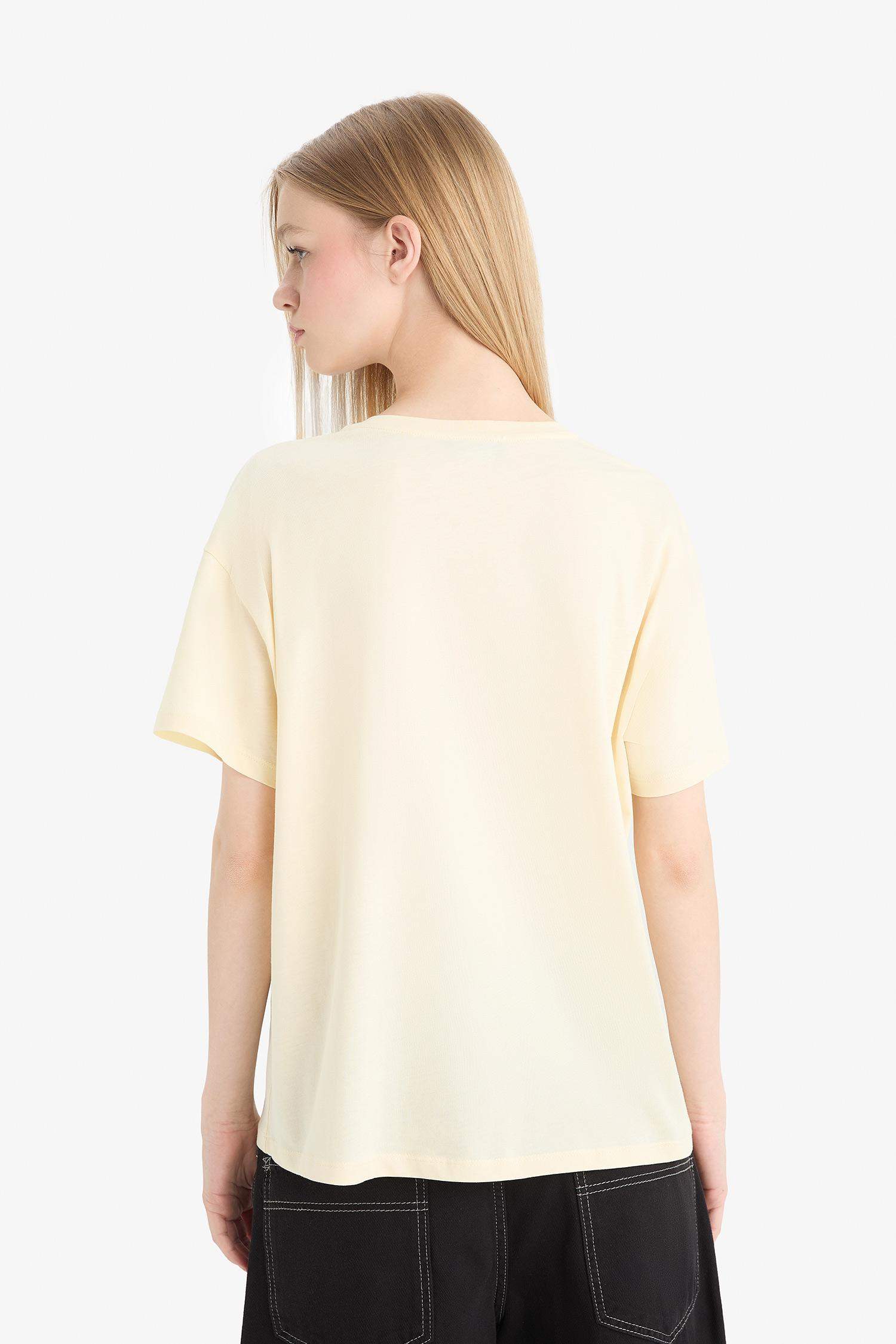 تيشيرت نص ردن اوفر سايز بطبعة كرز