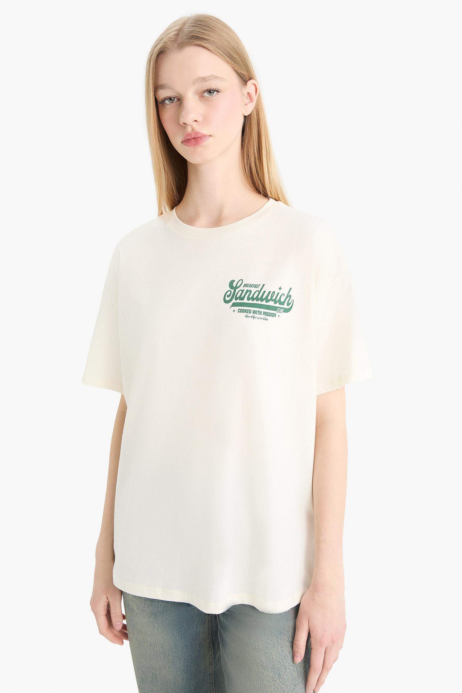 Oversize Geniş Kalıp Bisiklet Yaka Sırt Baskılı Kısa Kollu Tişört