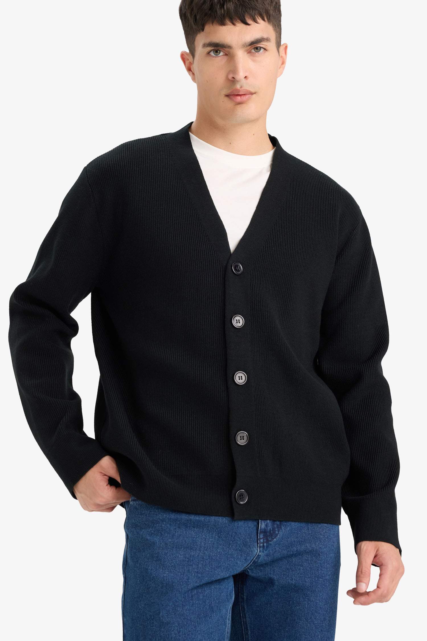 جاكيت تريكو قصة مريحة بياخة V