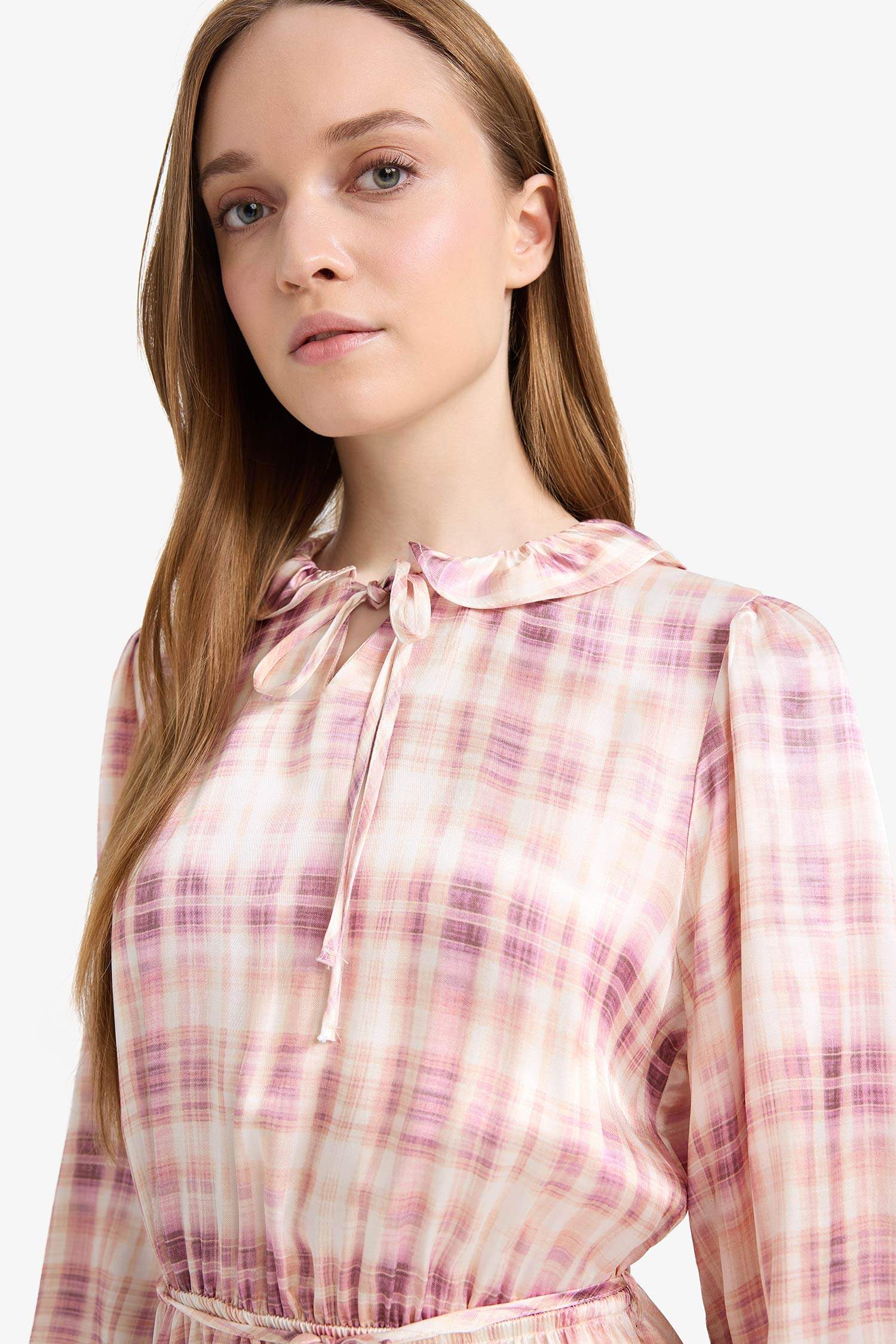 فستان ستان طويل مطبوع قصة عادية وياخة قميص