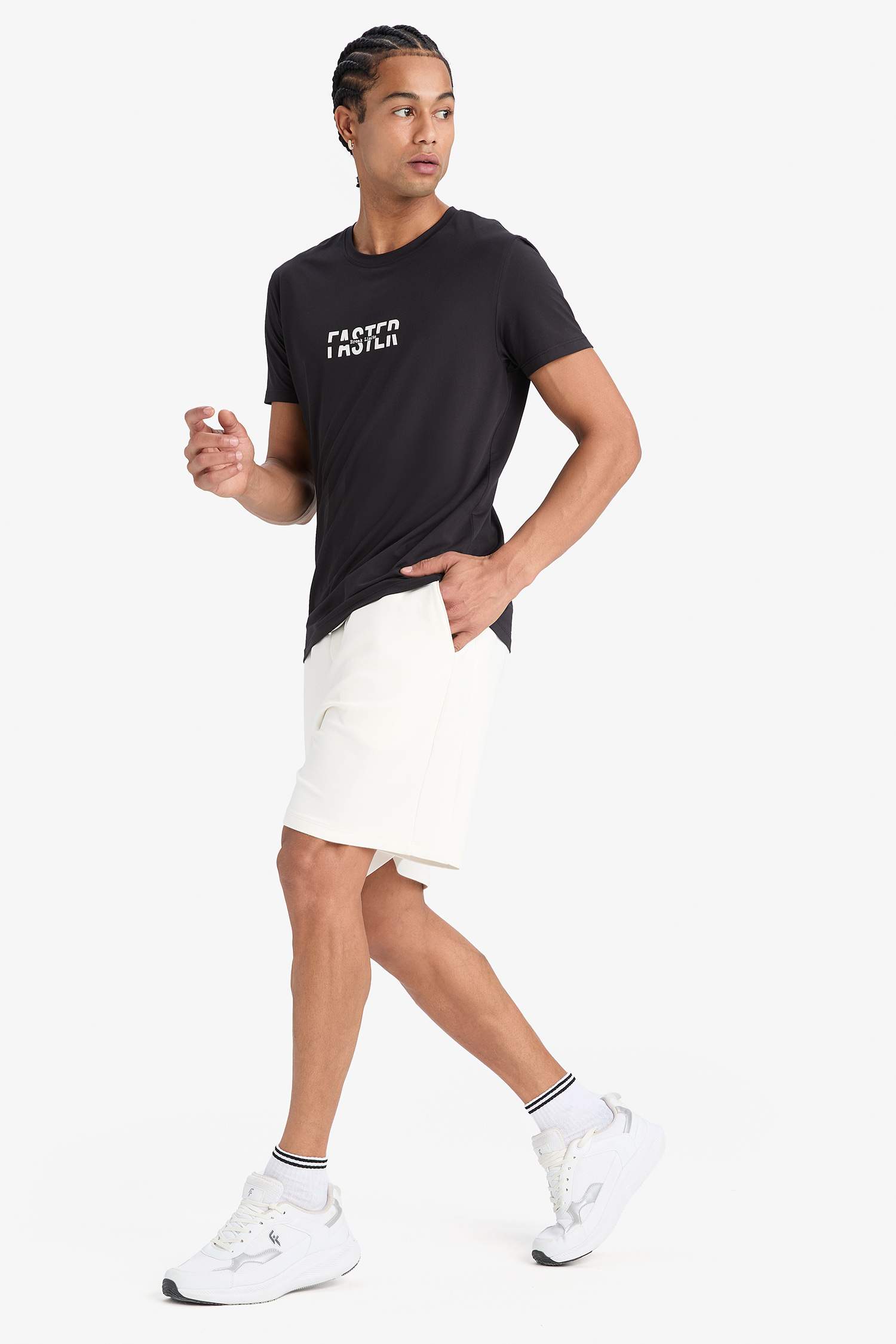 Hızlı Kuruyan Slim Fit Dar Kesim Bisiklet Yaka Baskılı Sporcu Kısa Kollu Tişört