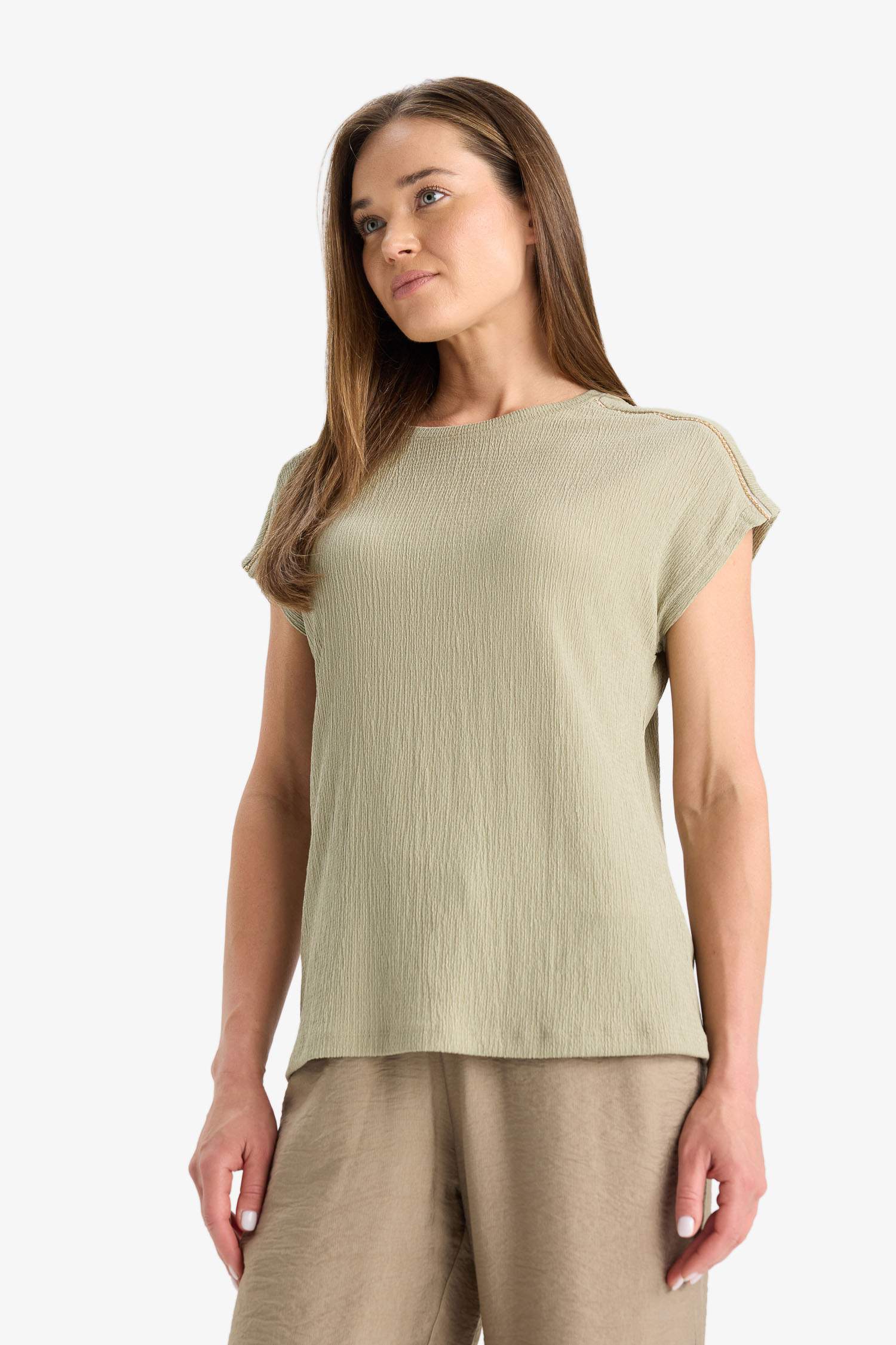 Bisiklet Yaka Bürümcük Kısa Kollu Tişört