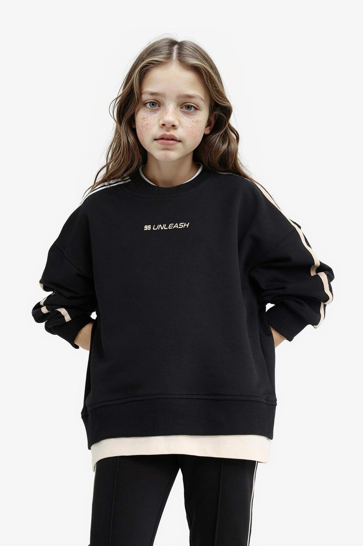 سويت شيرت بناتي رياضي اوفر سايز بياخة مستديرة