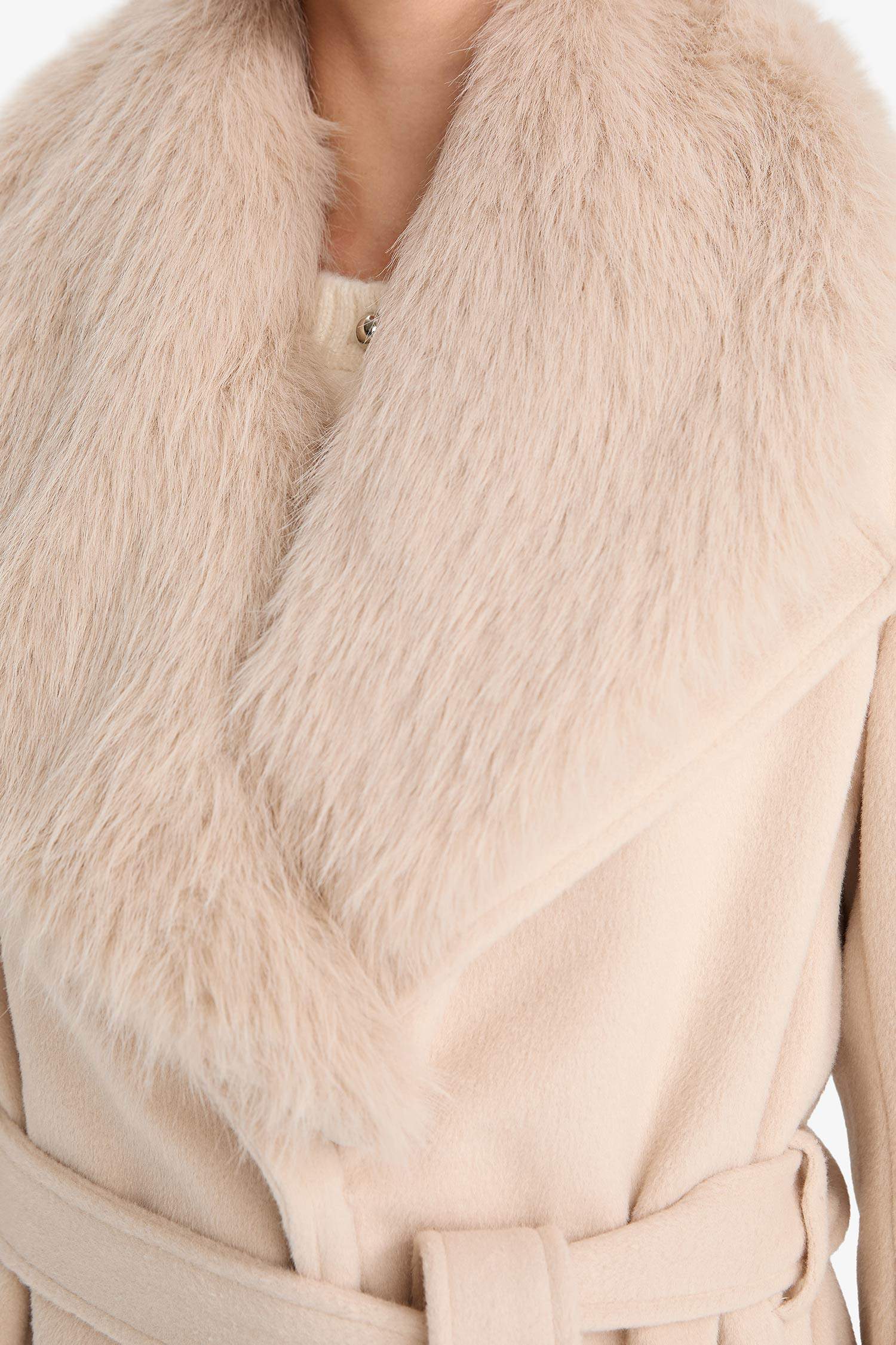 Regular Fit Suni Kürk Yaka Kuşaklı Kaşe Uzun Kaban