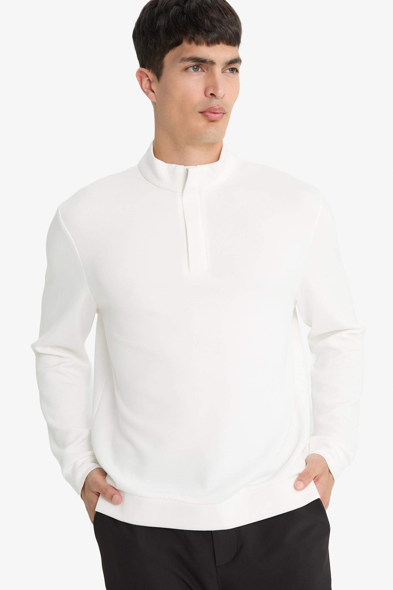 Regular Fit Dik Yaka Yarım Fermuarlı Sweatshirt