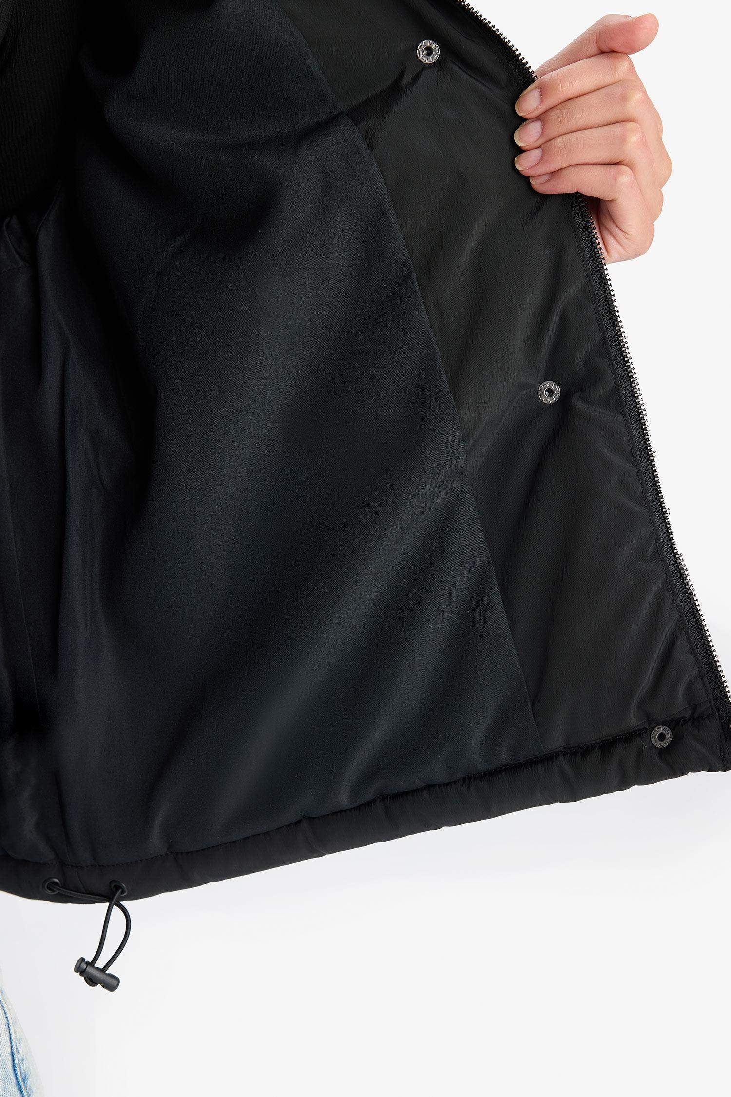 Su Geçirmez Regular Fit Polo Yaka Mont