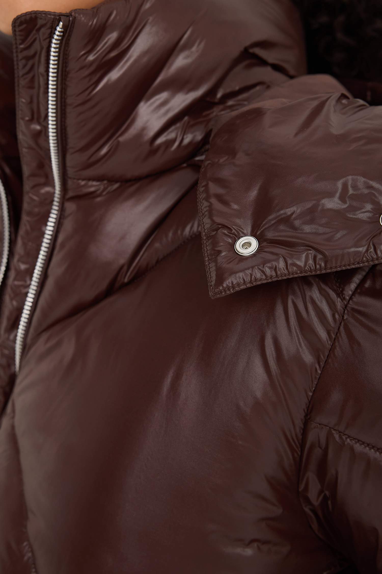 Su Geçirmez Regular Fit Kapüşonlu Mont