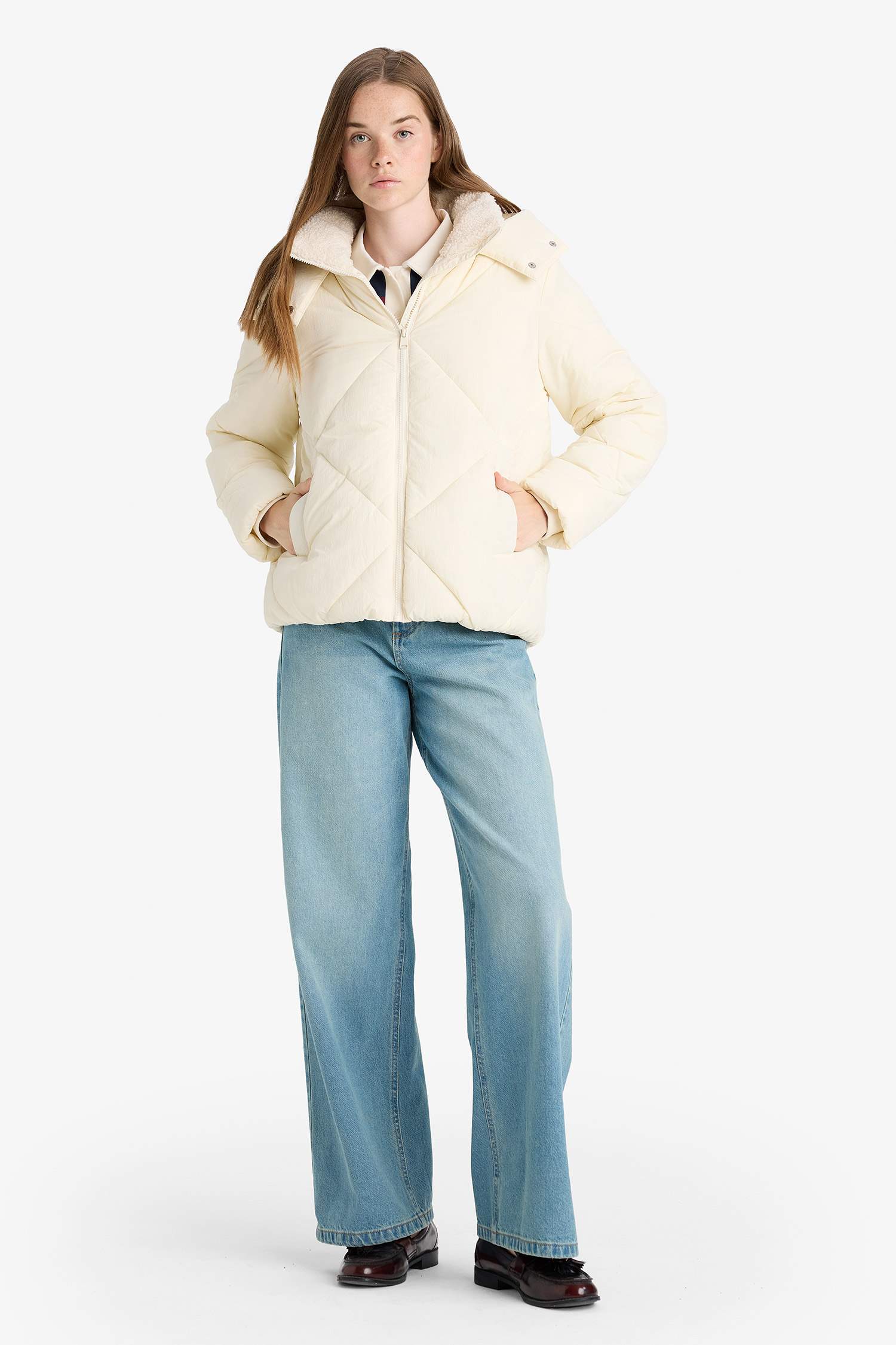 Водонепроницаемая куртка стандартного кроя с подкладкой из искусственного меха