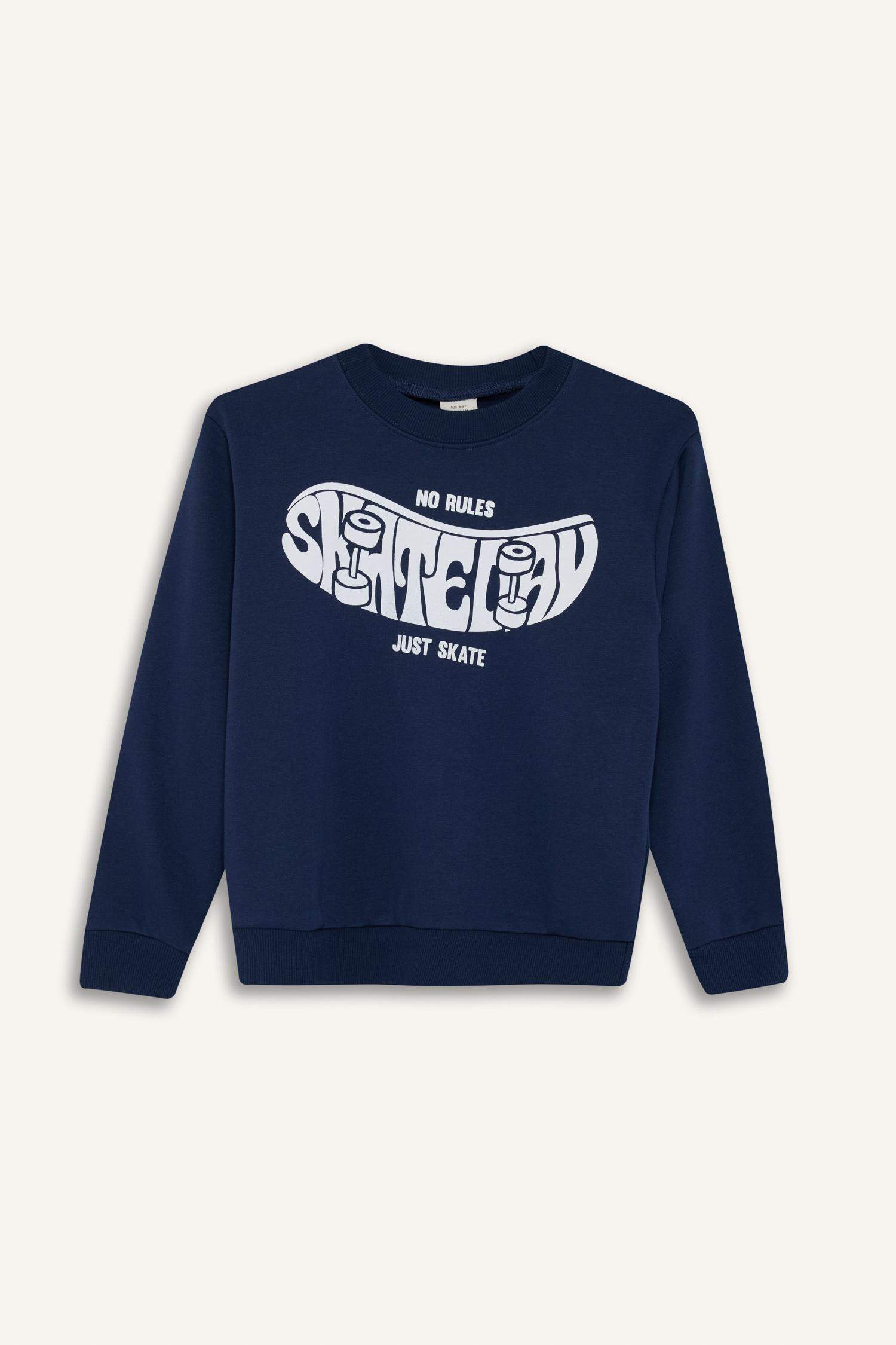 Boy Regular Fit Crew Neck Sweatshirt