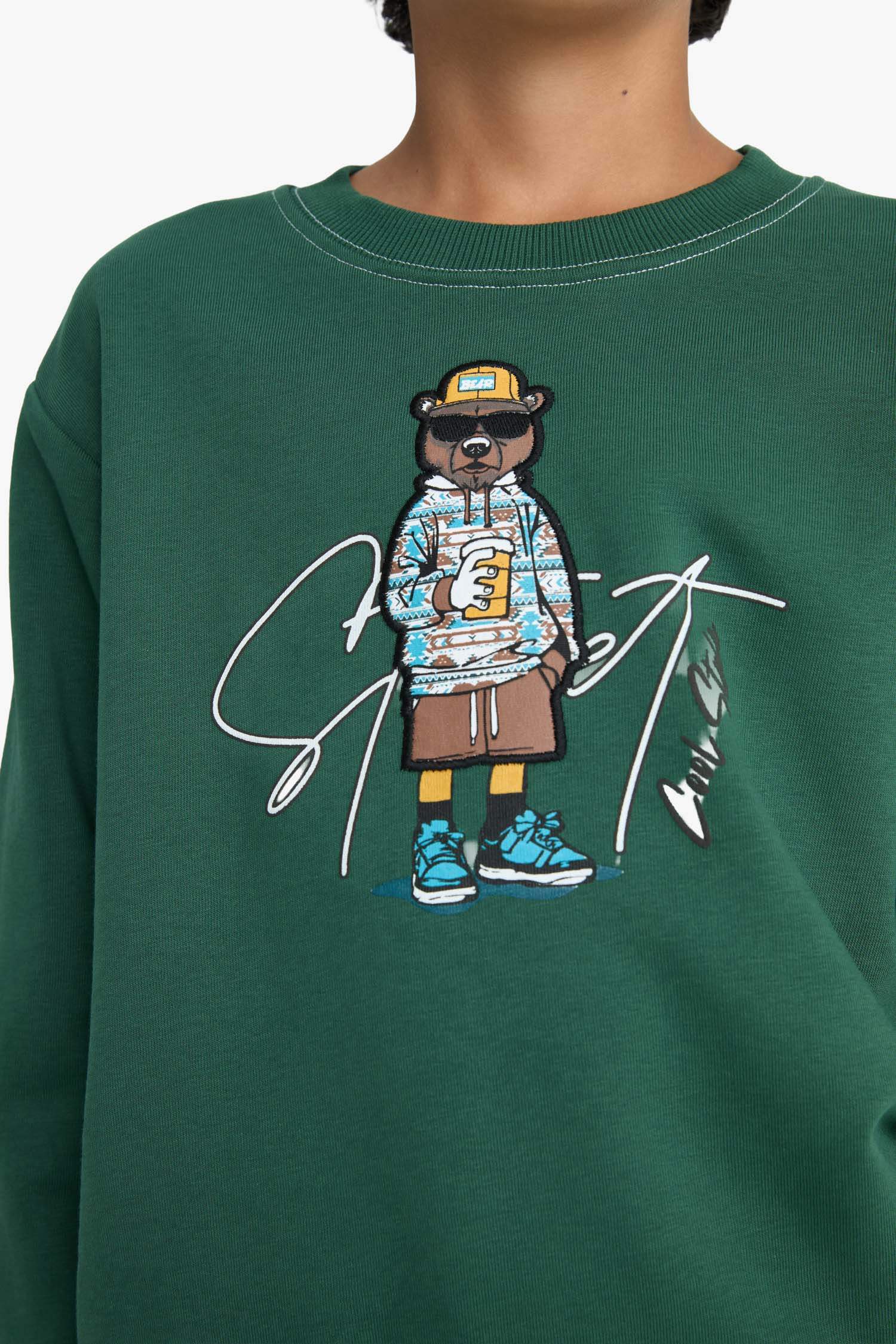 سويت شيرت اولادي مطبوع قصة عادية