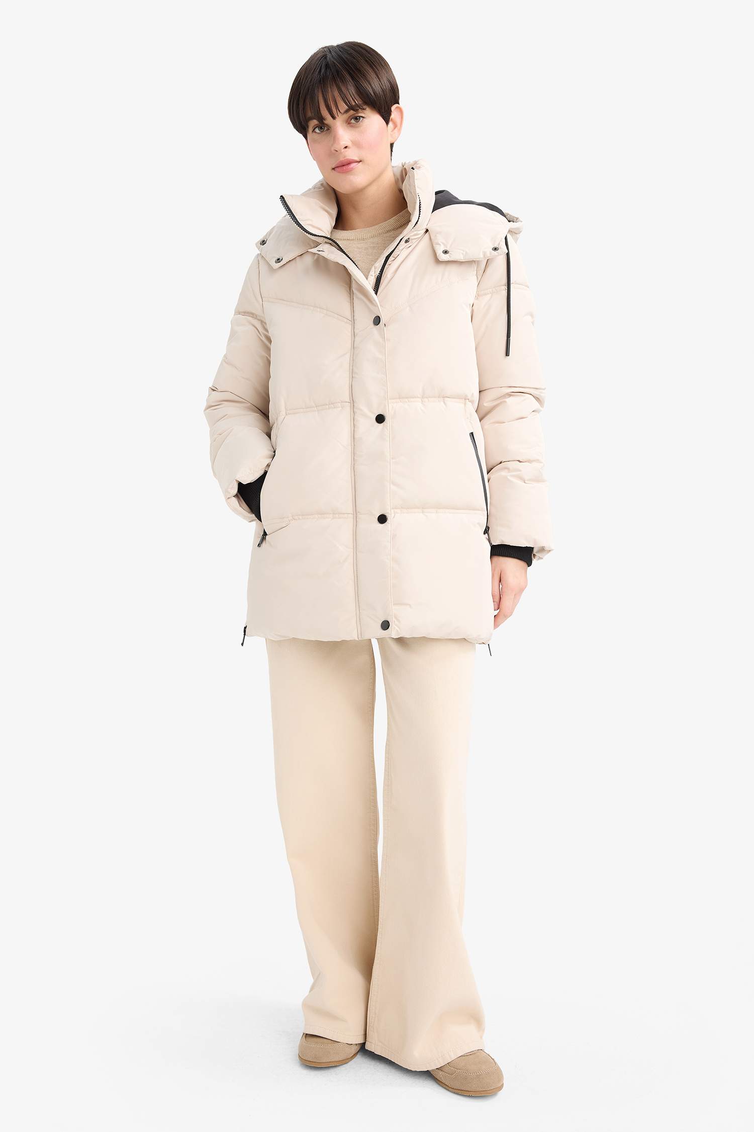 бас киімді Пальто