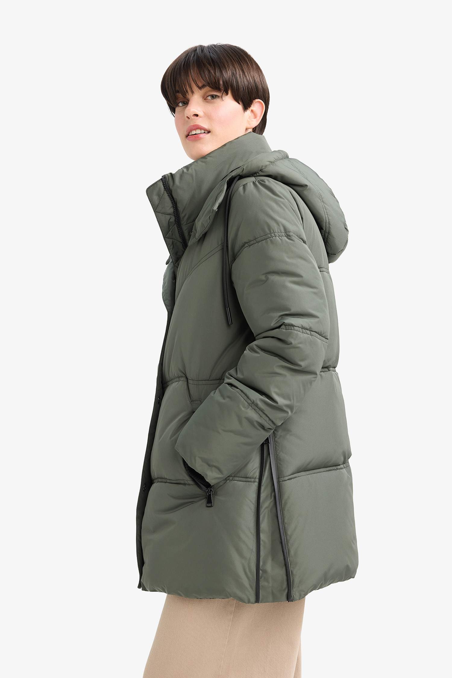 бас киімді Пальто