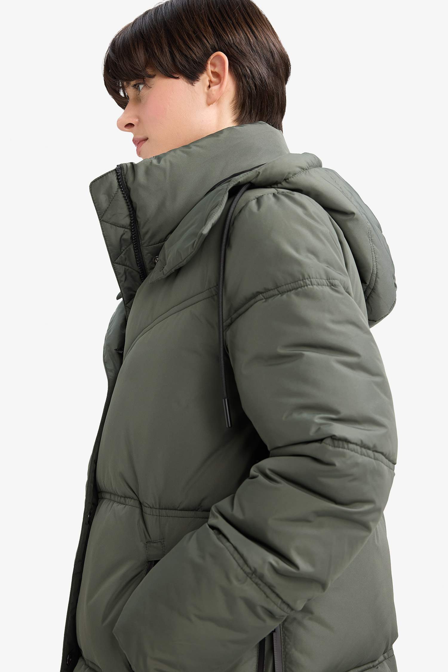 бас киімді Пальто