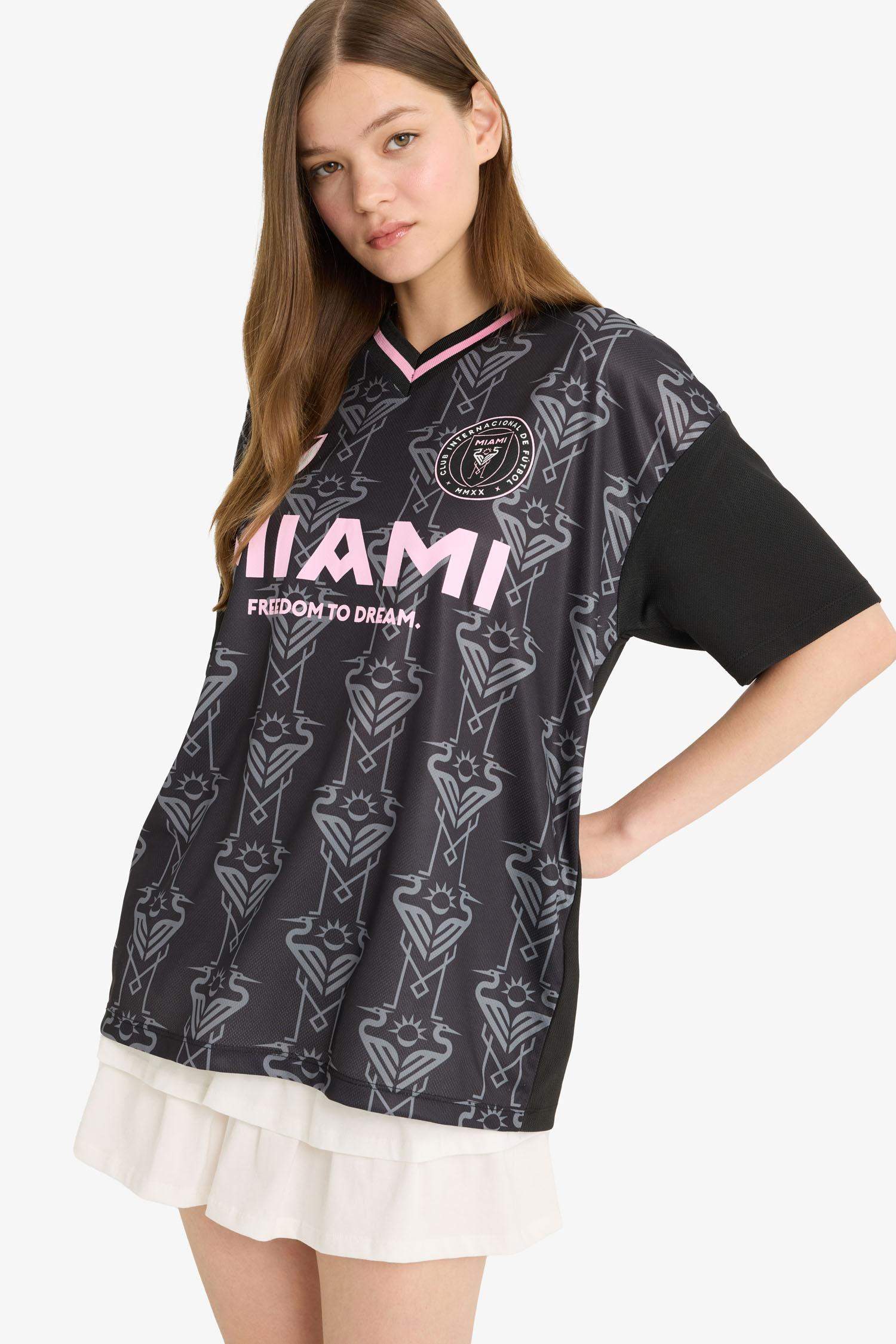 MLS Oversize Geniş Kalıp Sırt Baskılı Jakarlı Forma Kumaşı Kısa Kollu Tişört