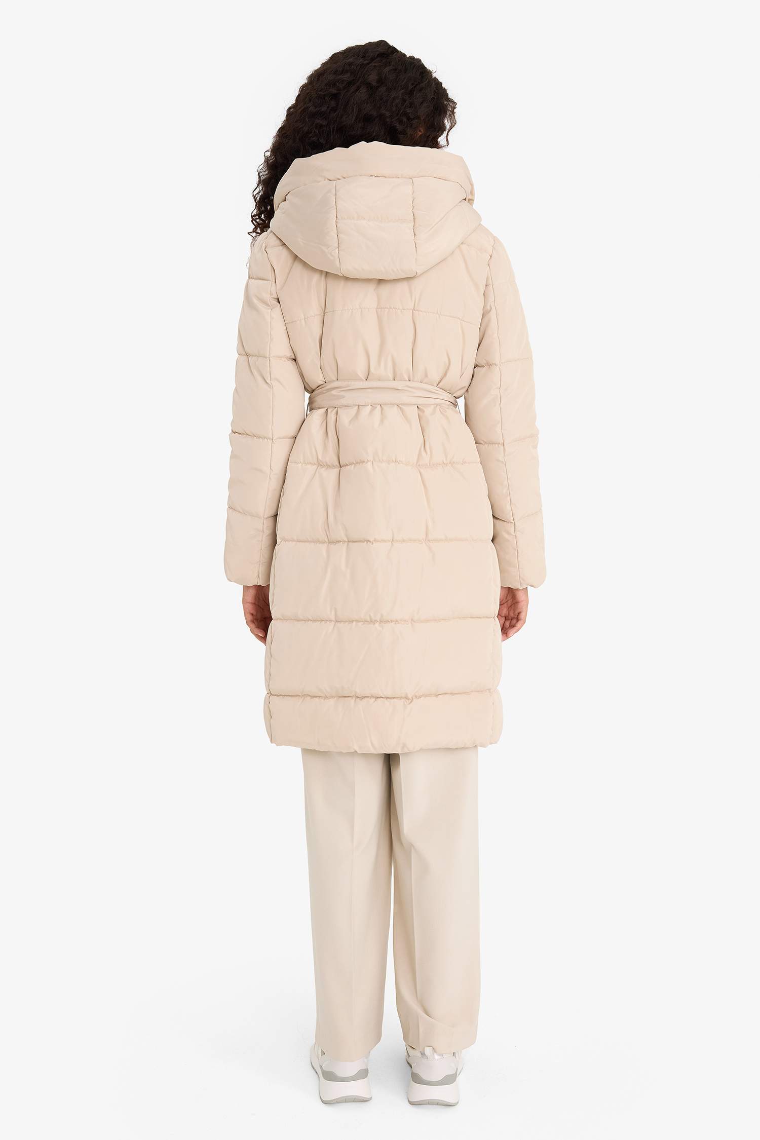 бас киімді Пальто