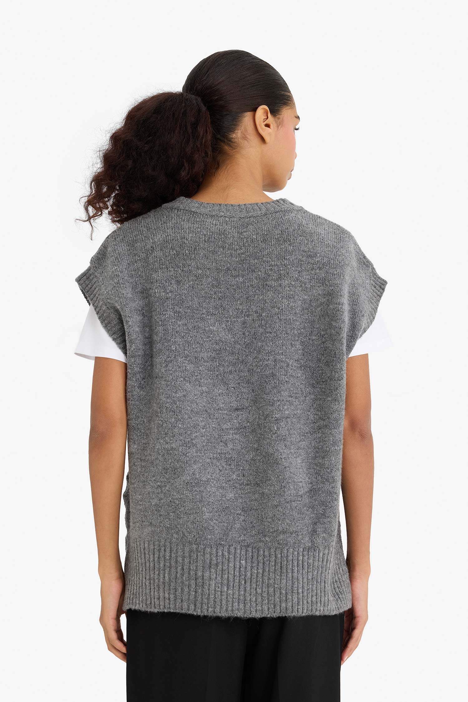 يلك صوف قصة عادية بياخة V