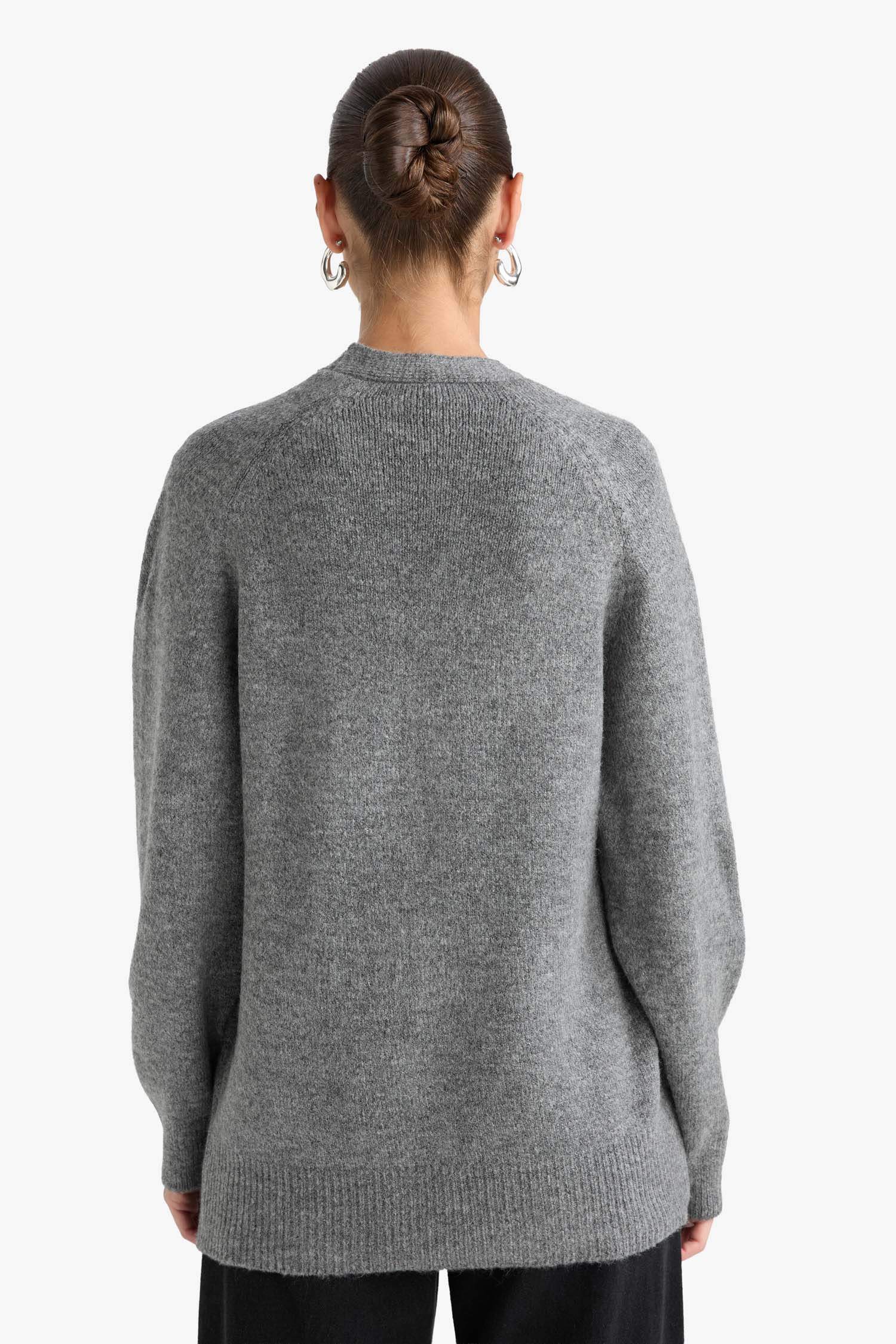 كارديجان اوفر سايز بياقة V ملمس ناعم