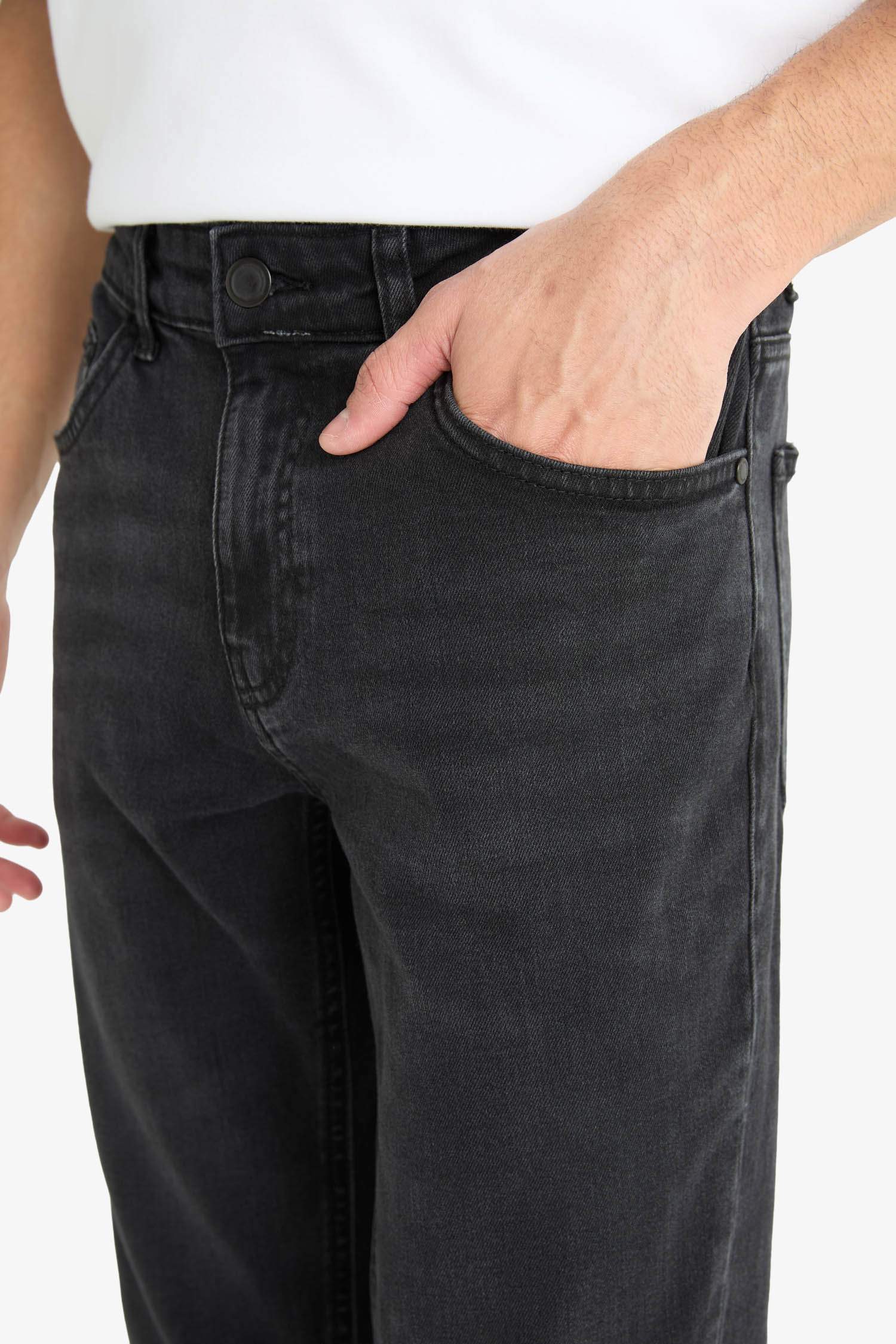 Pedro Slim Fit Dar Kalıp Normal Bel Dar Paça Jean Pantolon