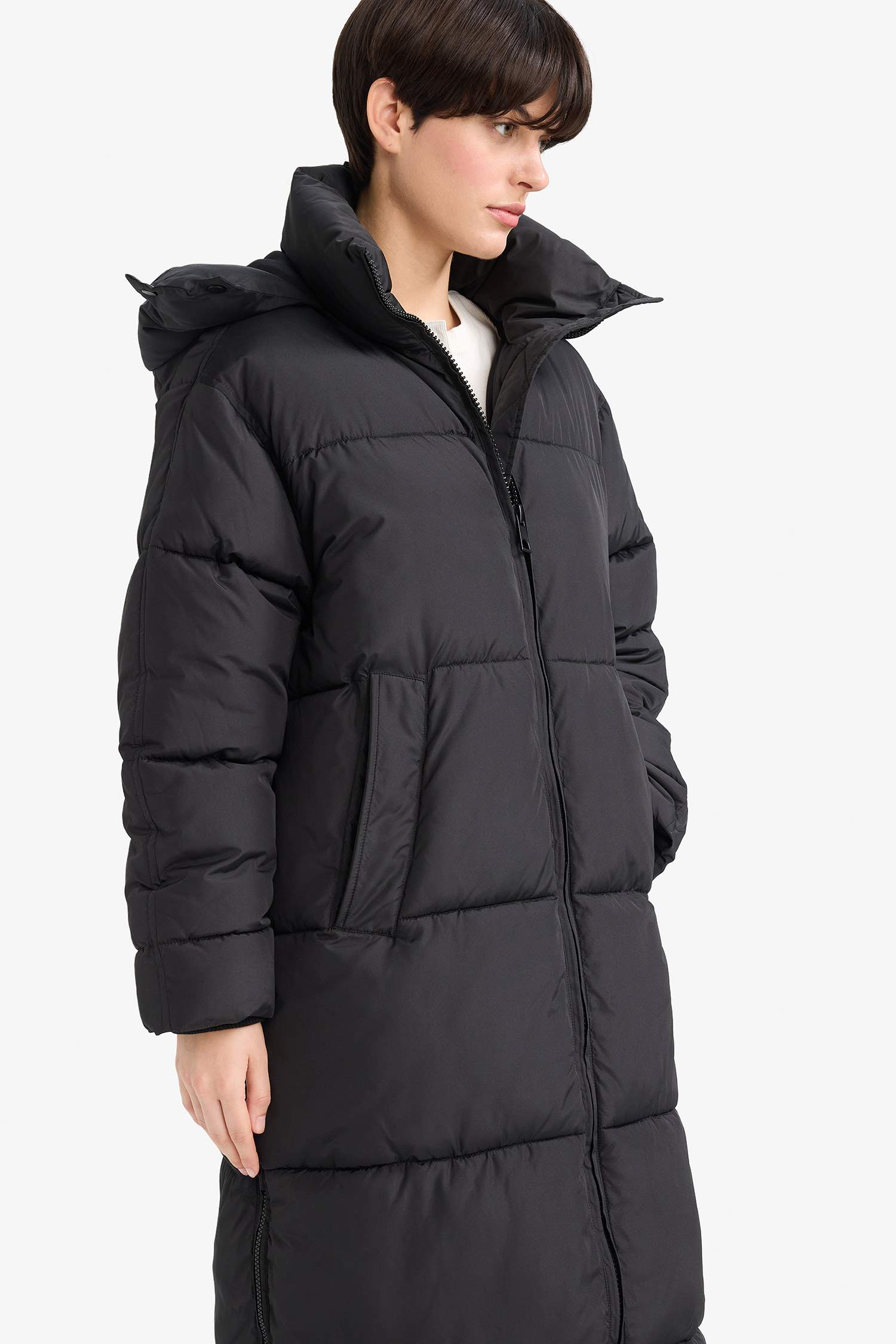 бас киімді Пальто