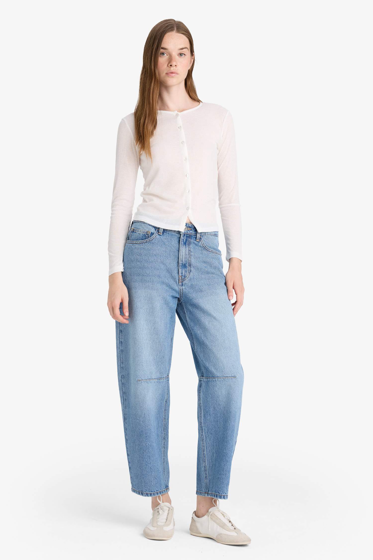 Barrel Fit Regular Waist Straight Leg Ankle Length Jeans