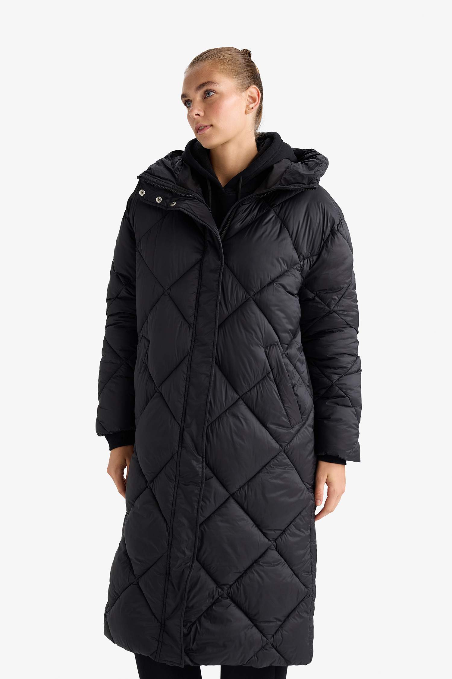 Куртка с капюшоном