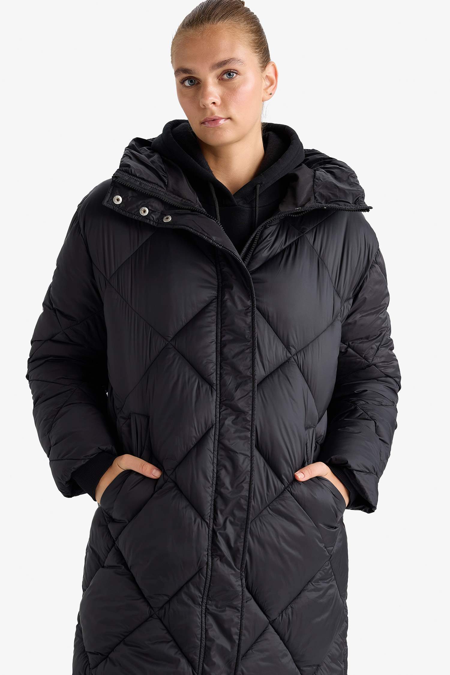 Куртка с капюшоном