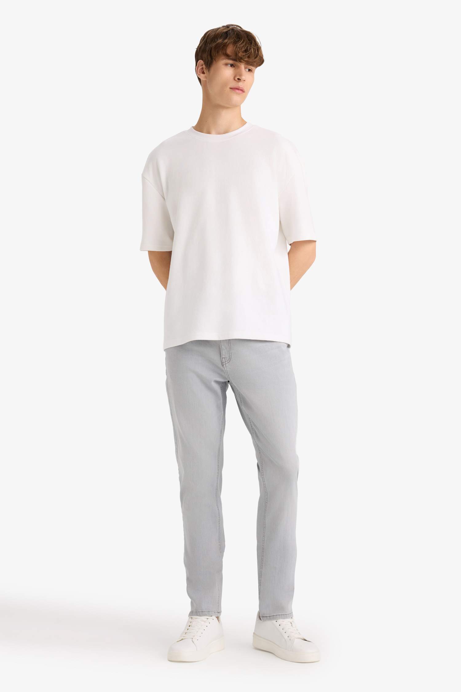 Pedro Slim Fit Dar Kalıp Normal Bel Dar Paça Jean Pantolon