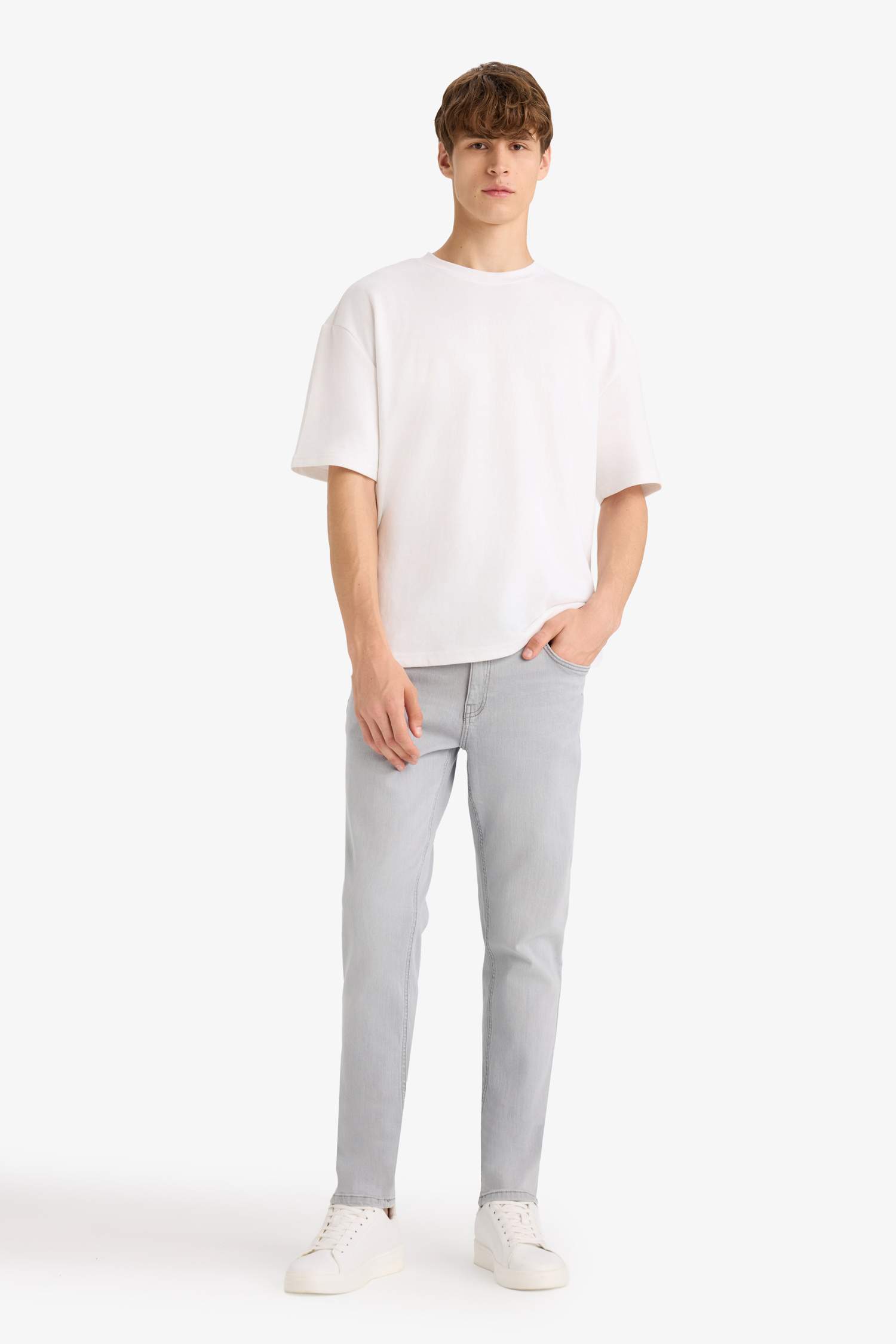 Pedro Slim Fit Dar Kalıp Normal Bel Dar Paça Jean Pantolon