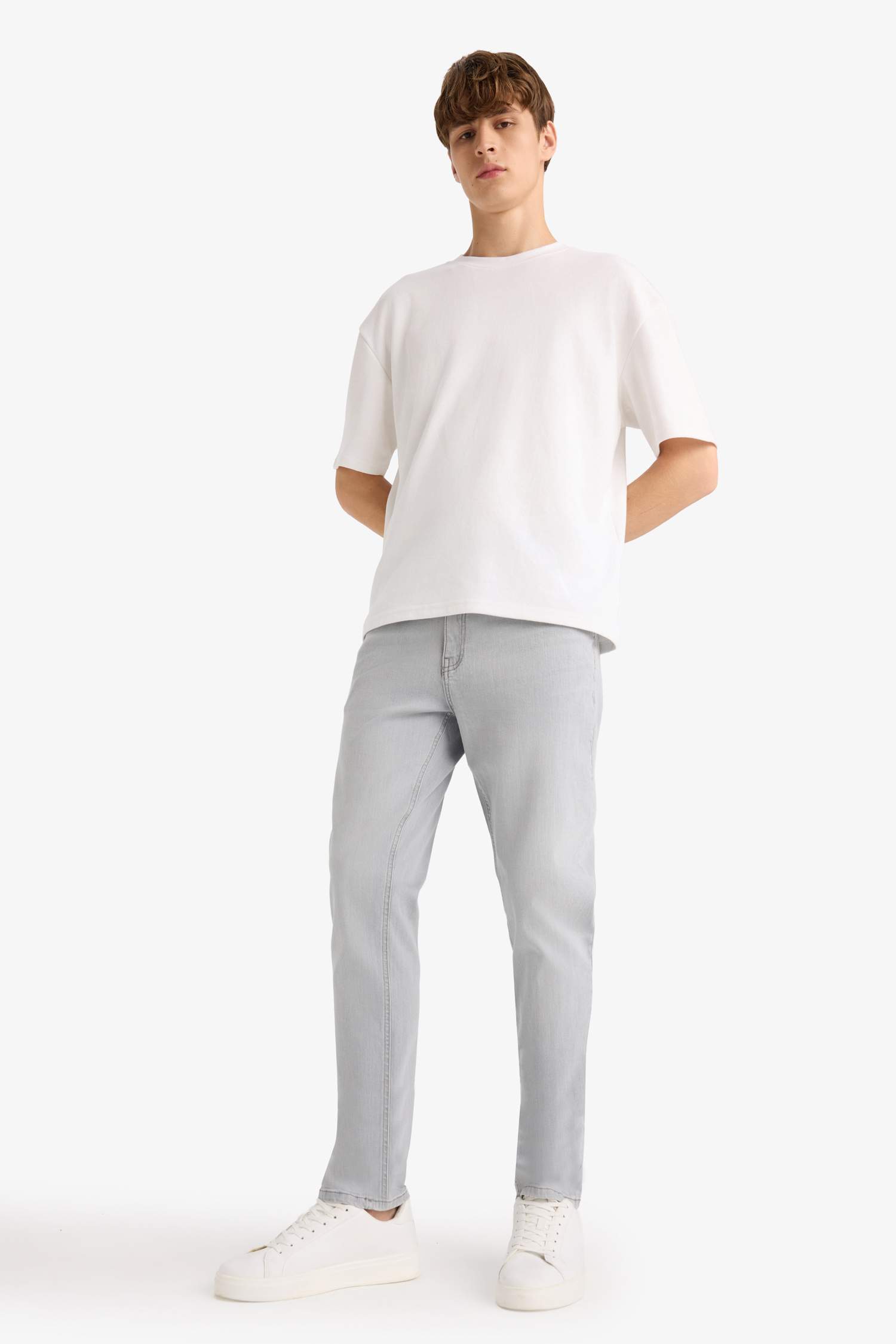 Pedro Slim Fit Dar Kalıp Normal Bel Dar Paça Jean Pantolon