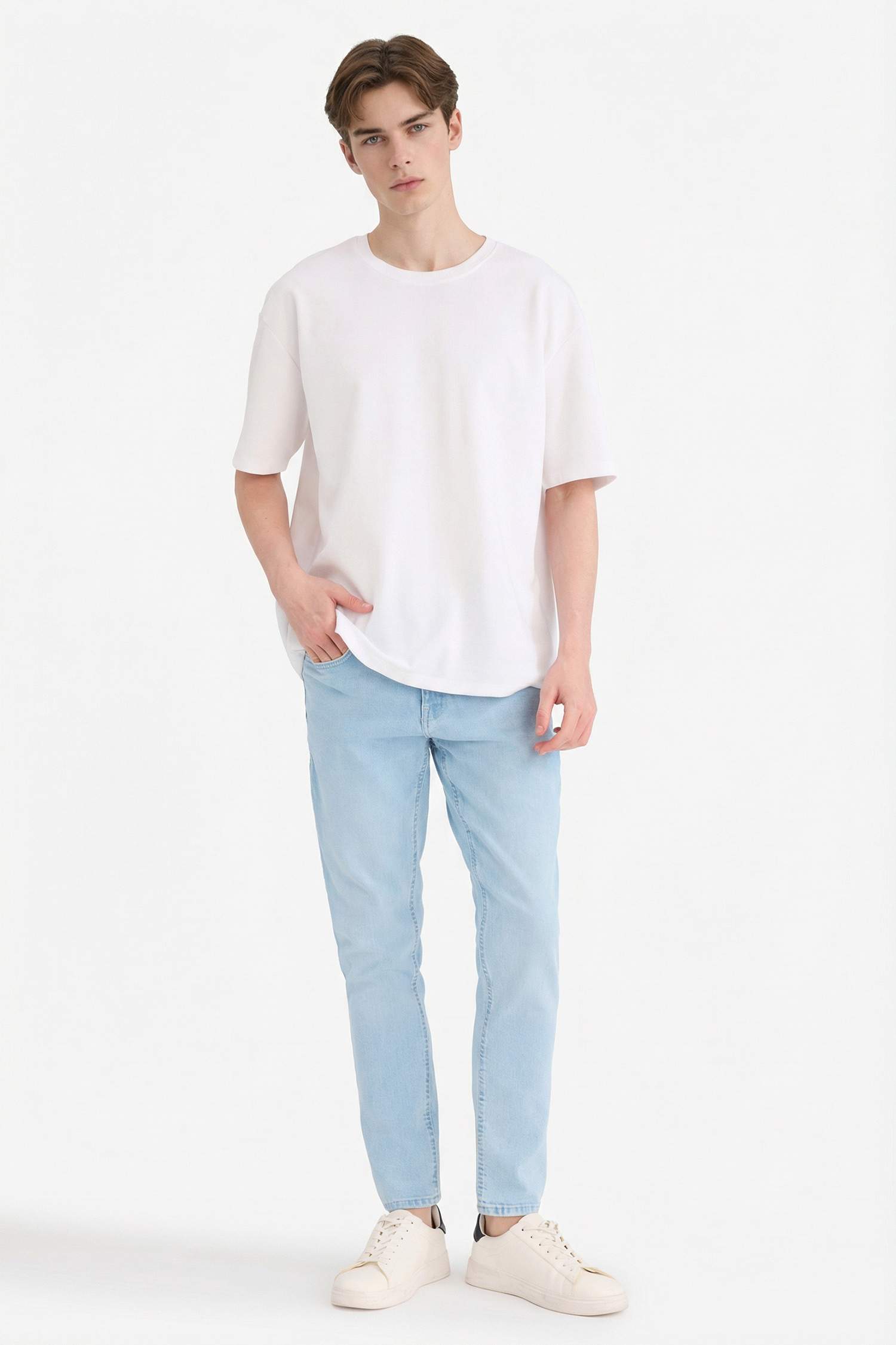 بنطرون جينز بيدرو سليم فيت برجل ضيق