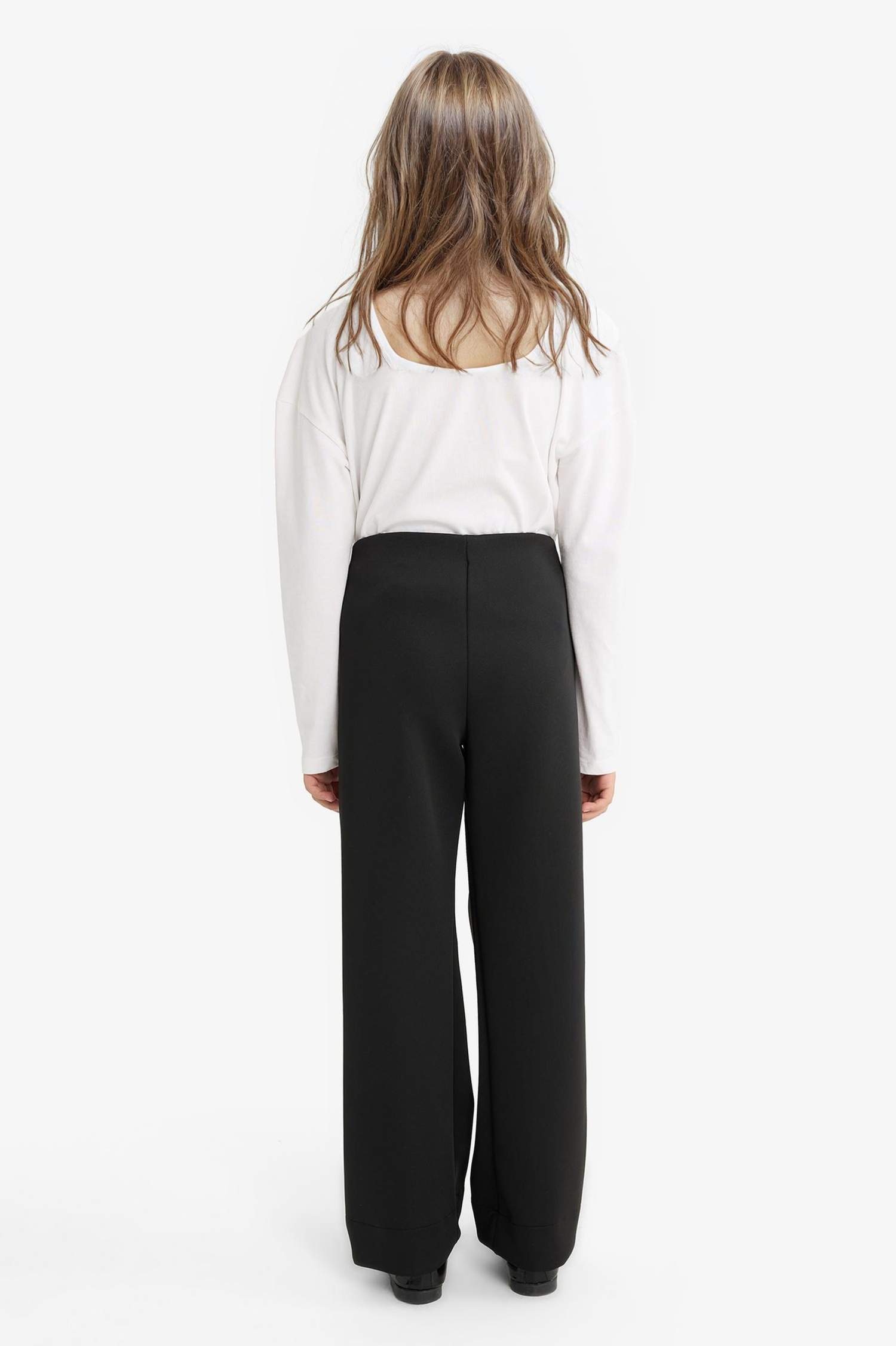 بنطرون بناتي قماش سكوبا قصة مريحة