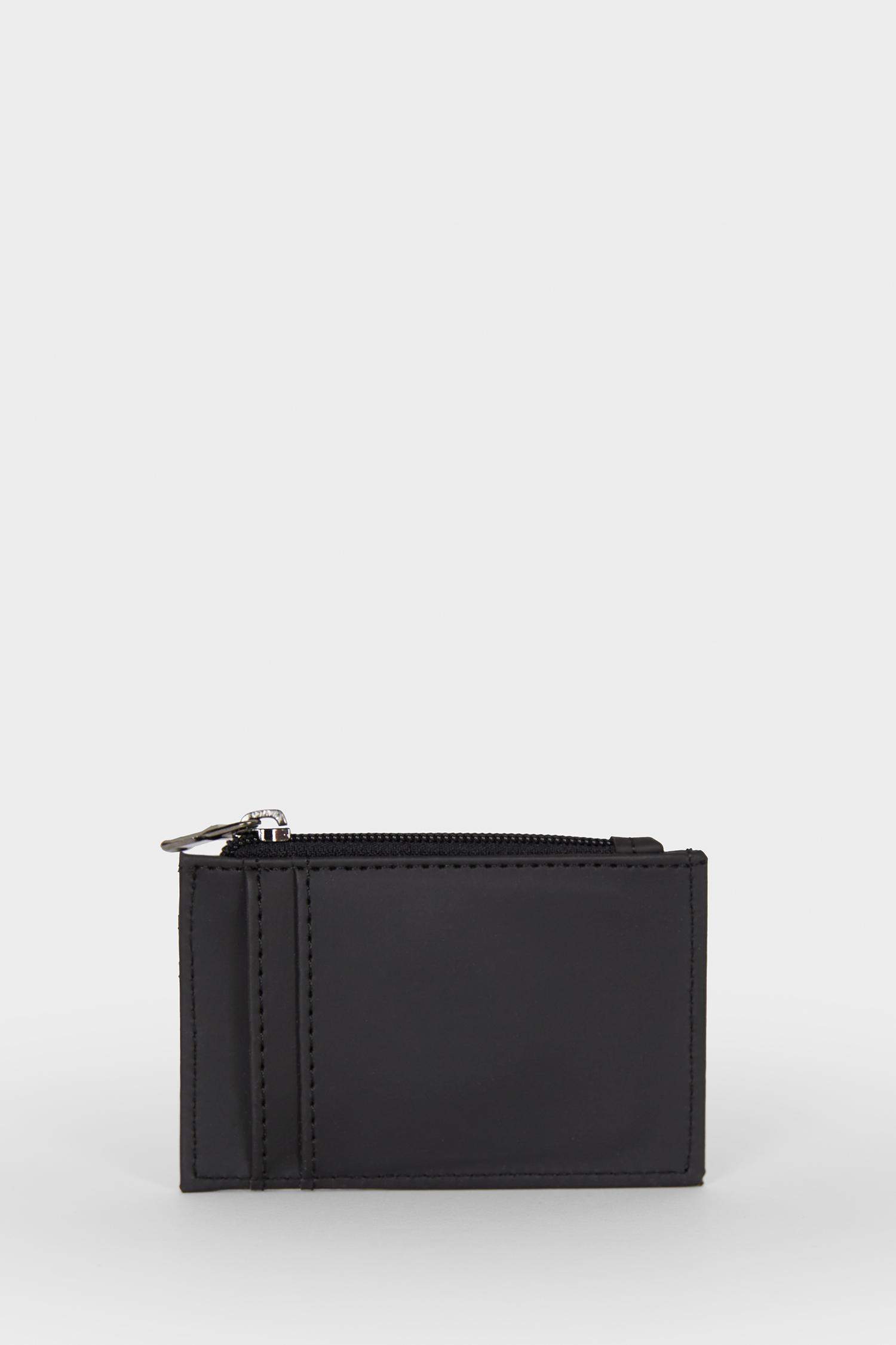 محفظة جلد صناعي