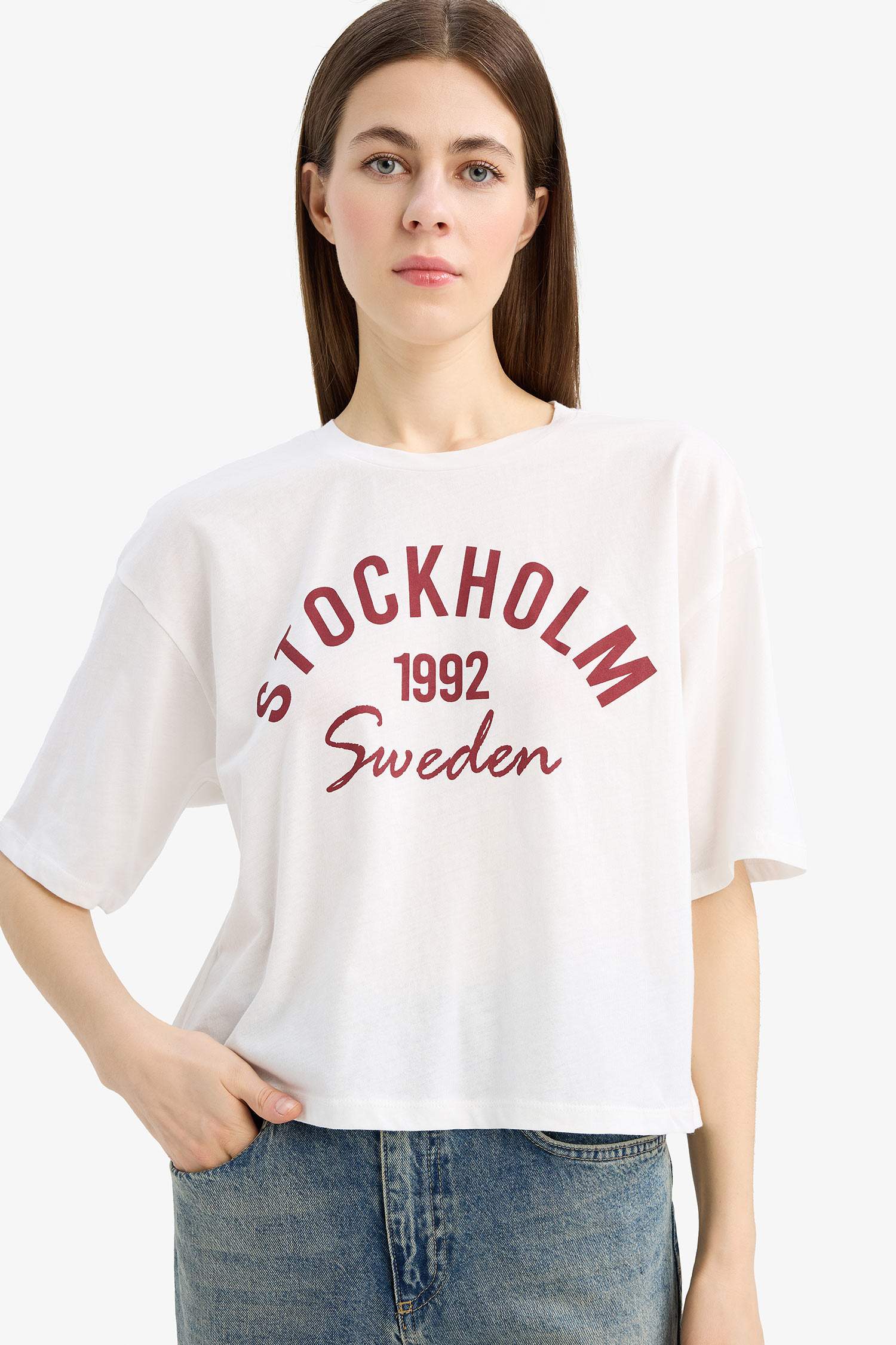 تيشيرت نص كم أوفر سايز بياقة مستديرة فتحة رقبة كرو