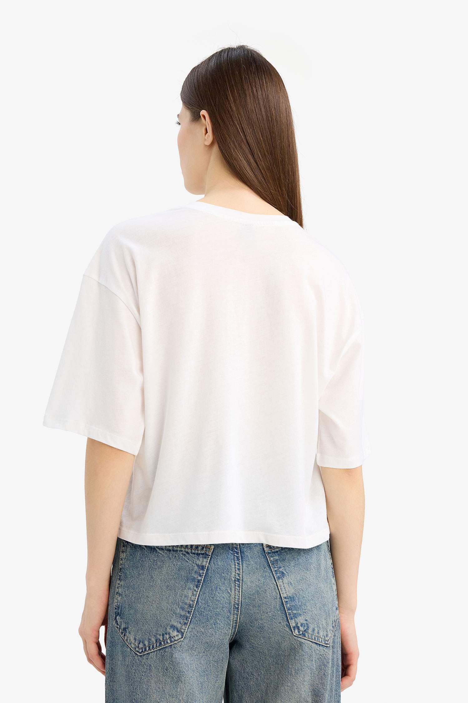 تيشيرت نص كم أوفر سايز بياقة مستديرة فتحة رقبة كرو