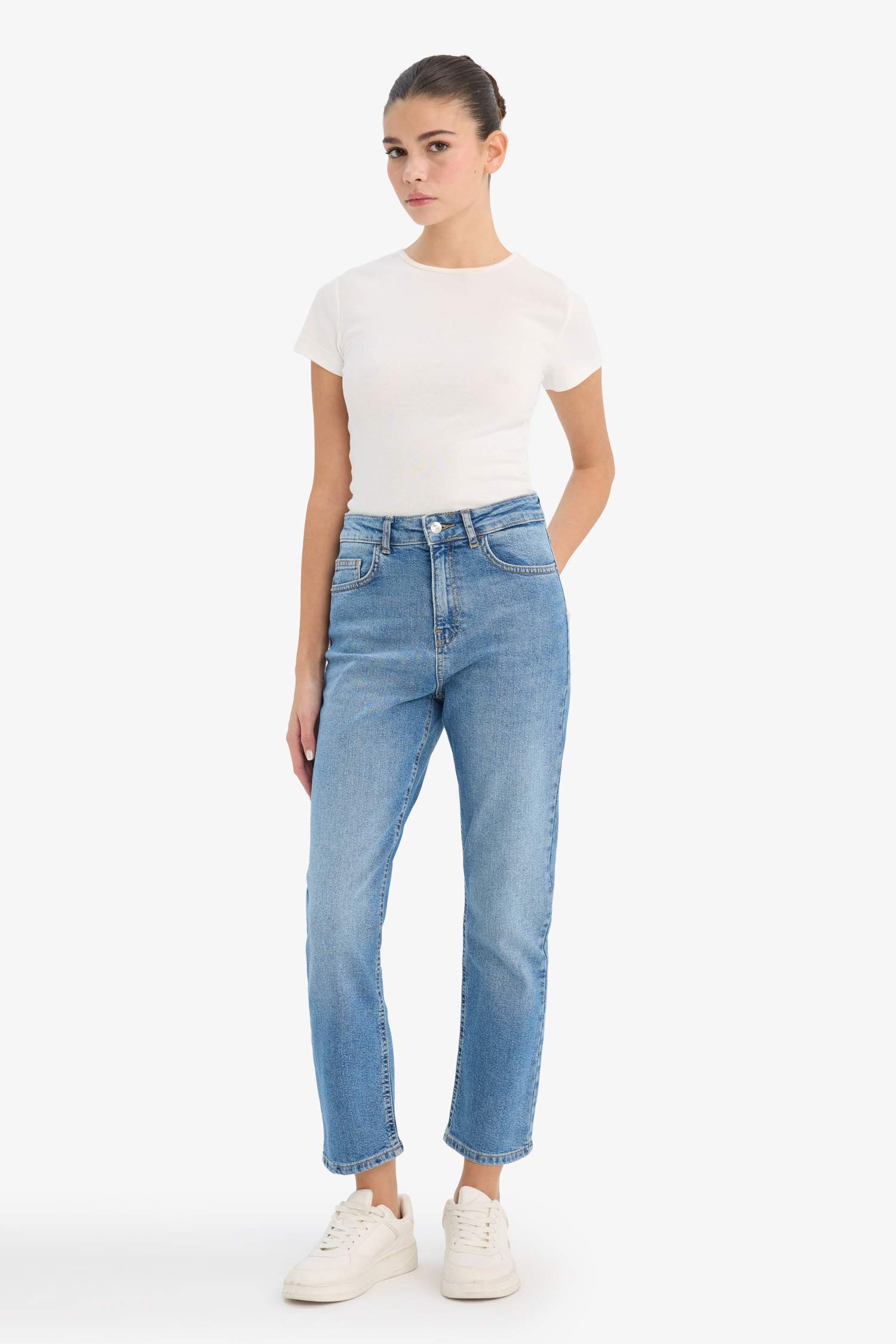 Mary Vintage Straight Fit Yüksek Bel Bilek Boy Jean Yıkamalı Pantolon