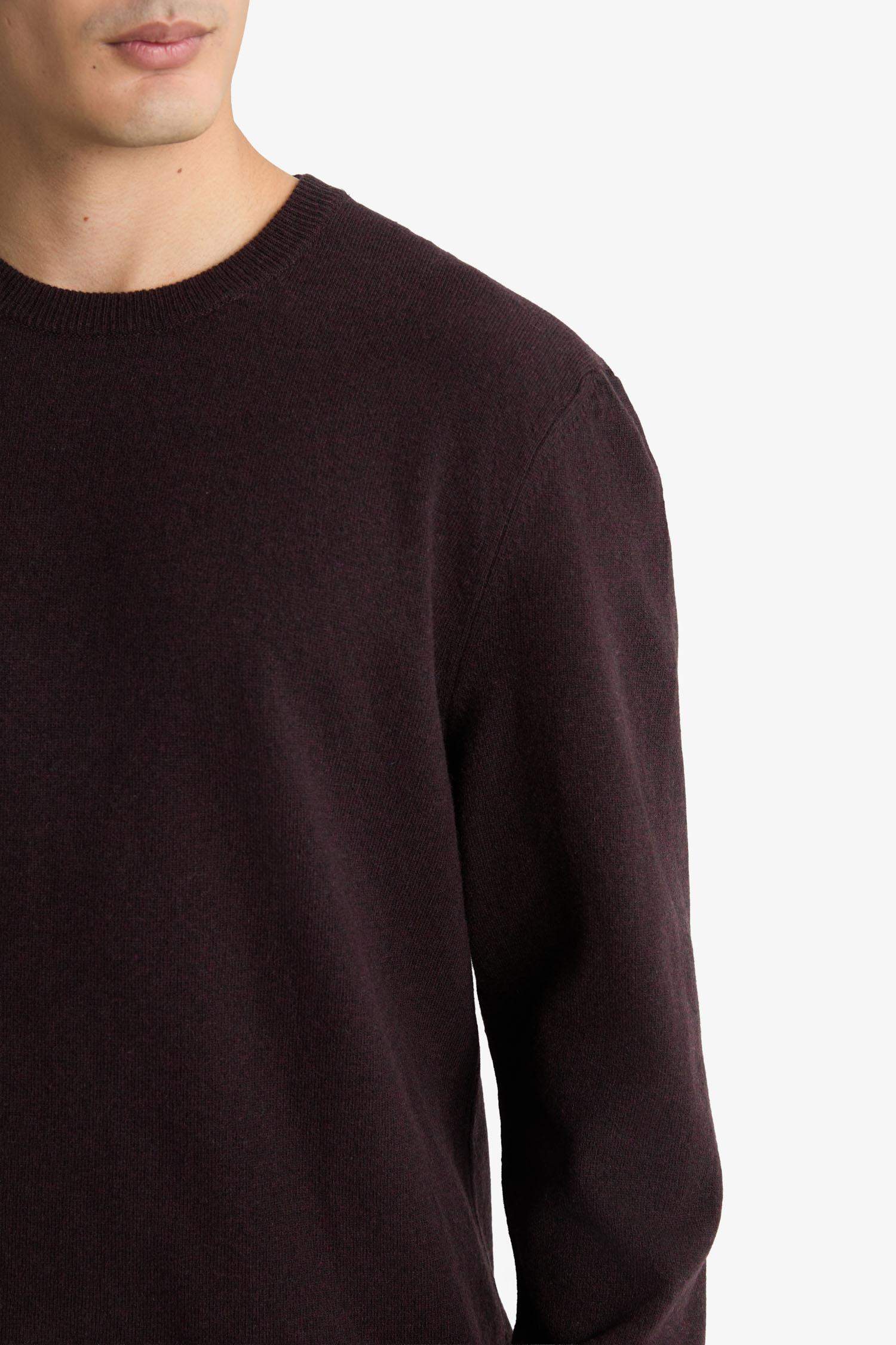 Standard Fit Crew Neck Knitwear Pullover