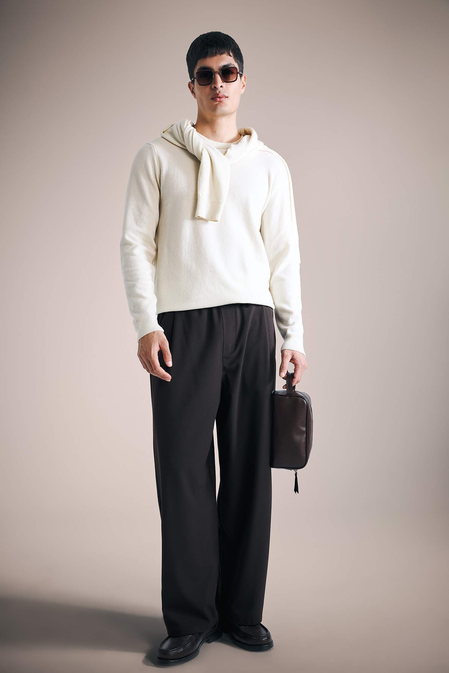 بلوز تريكو صوف قصة عادية بياخة مستديرة