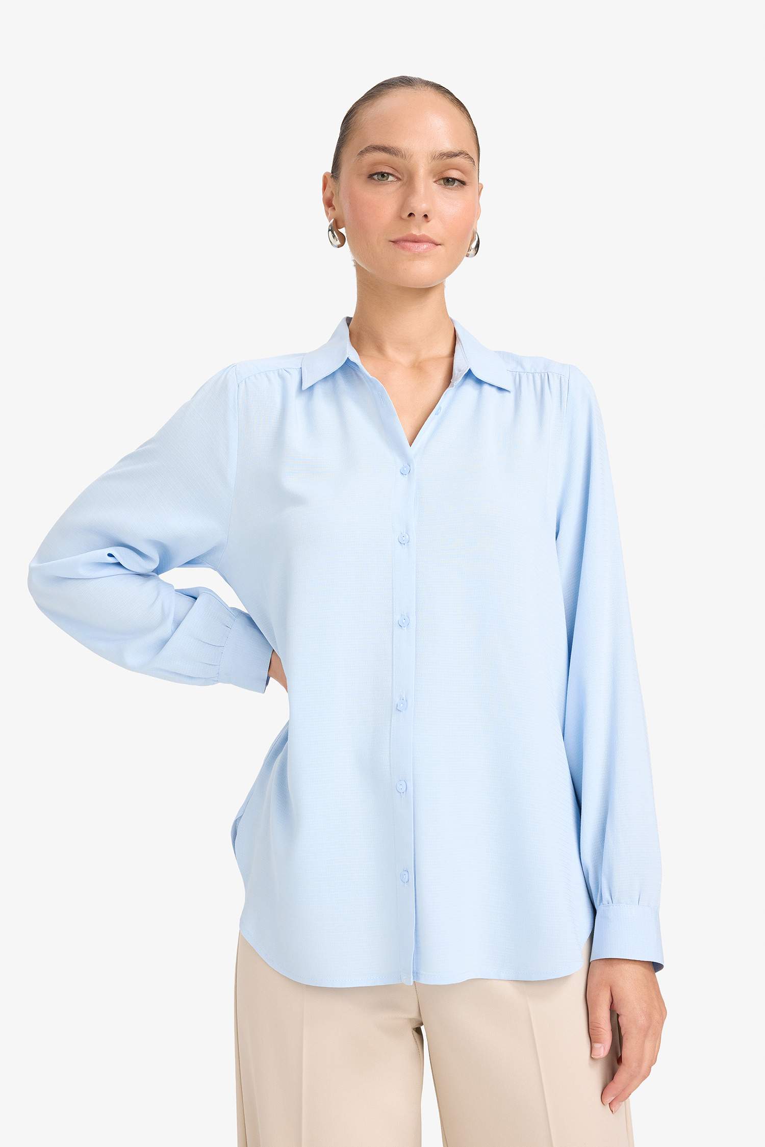 قميص كم طويل جاكار قصة عادية