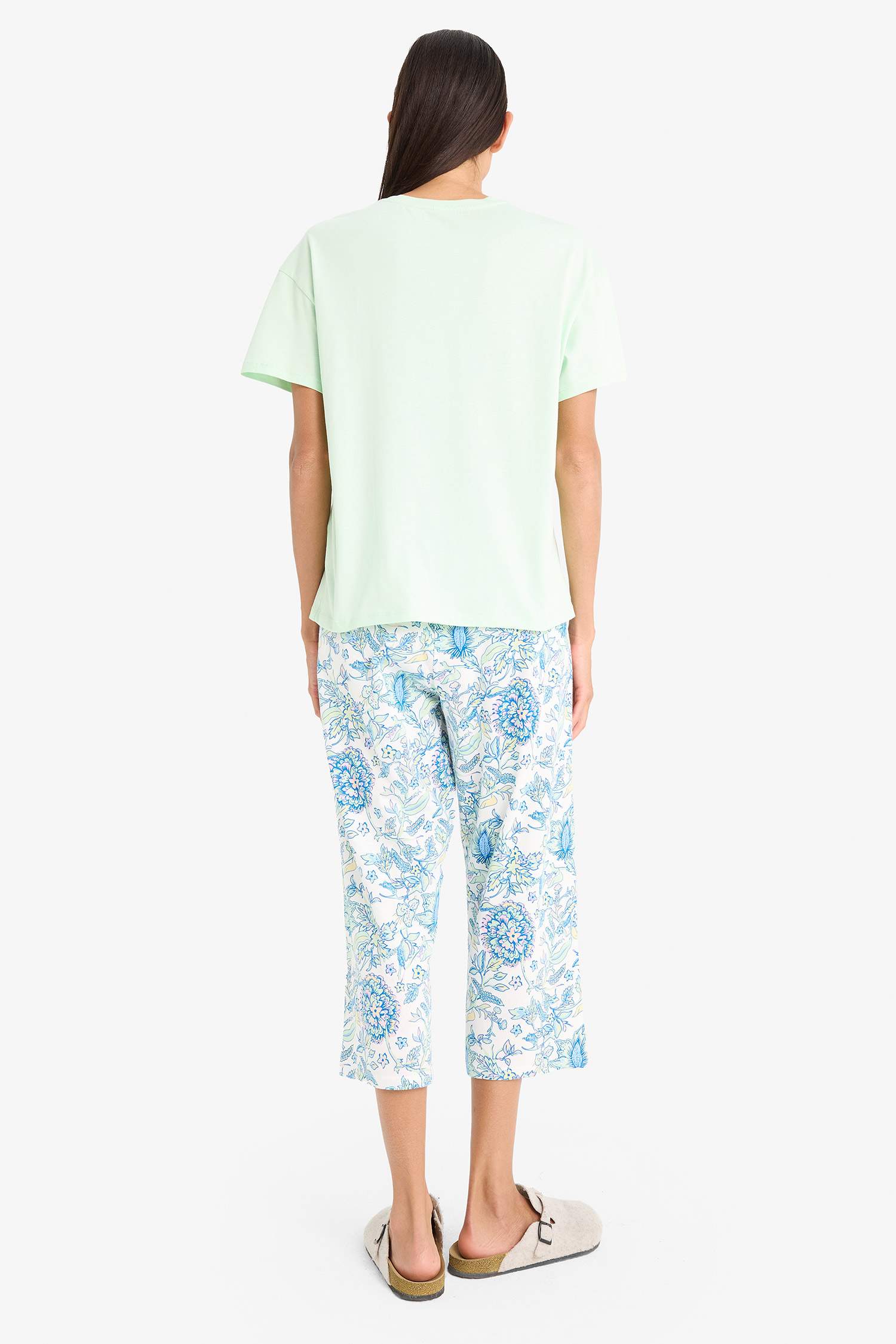 Fall in Love Regular Fit Striped Top Shorts 2 Piece Pajama Set