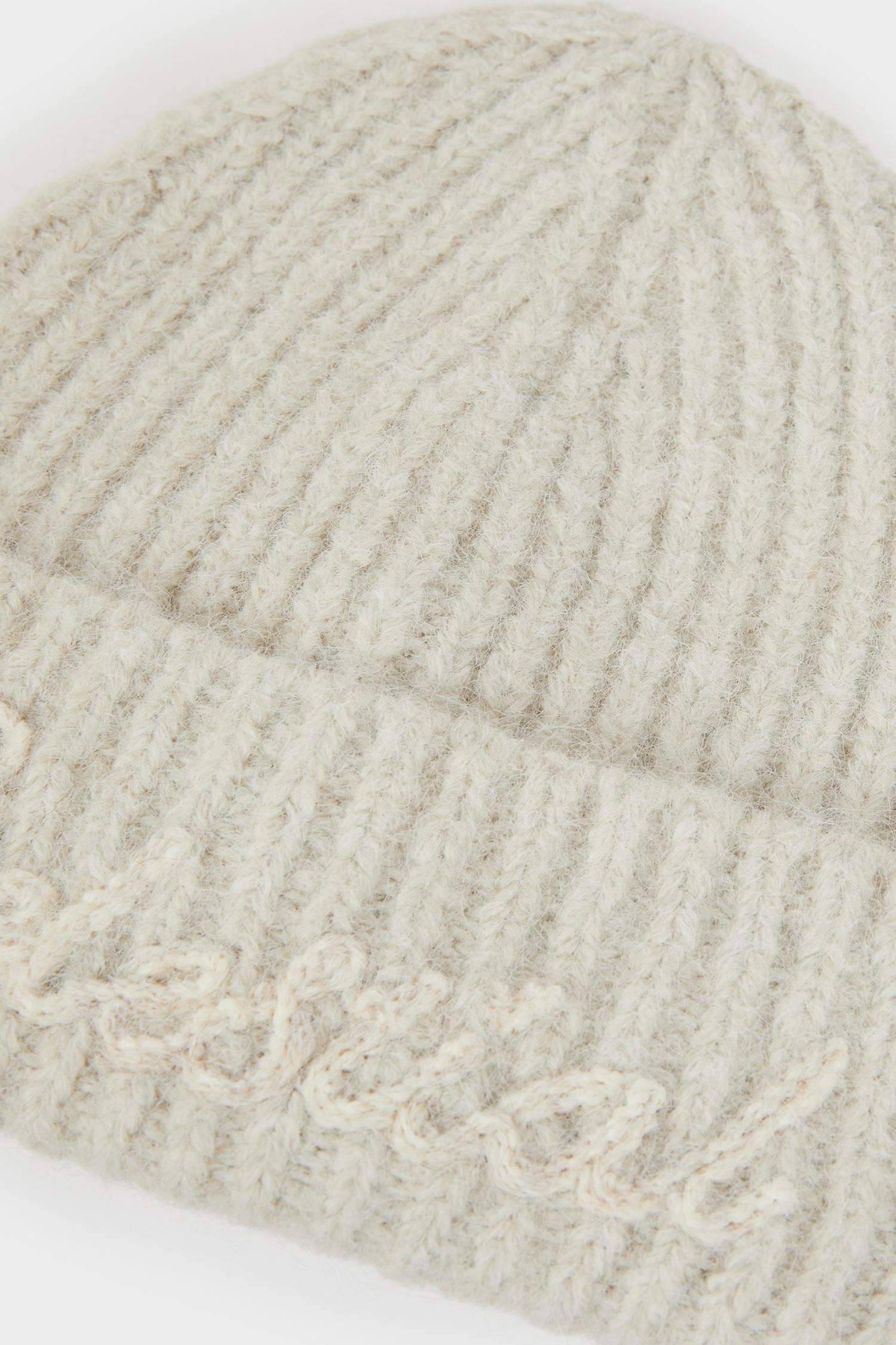 Kadın Nakışlı Bere