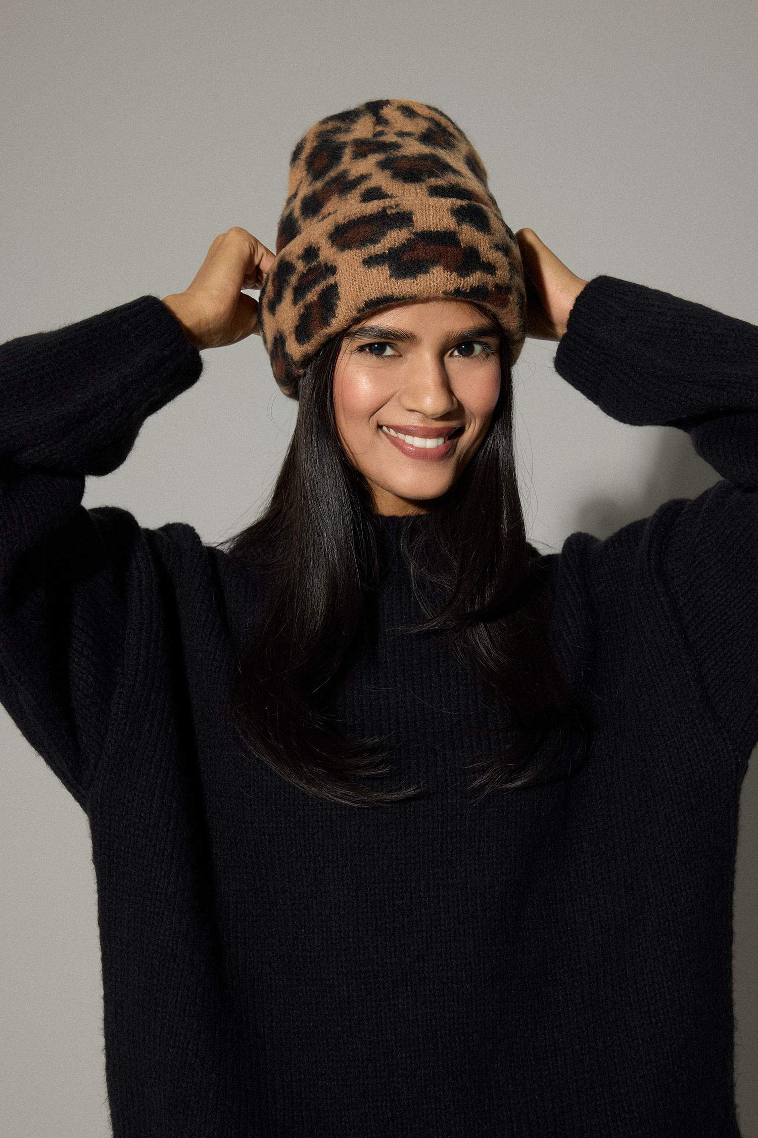 Женская шапка