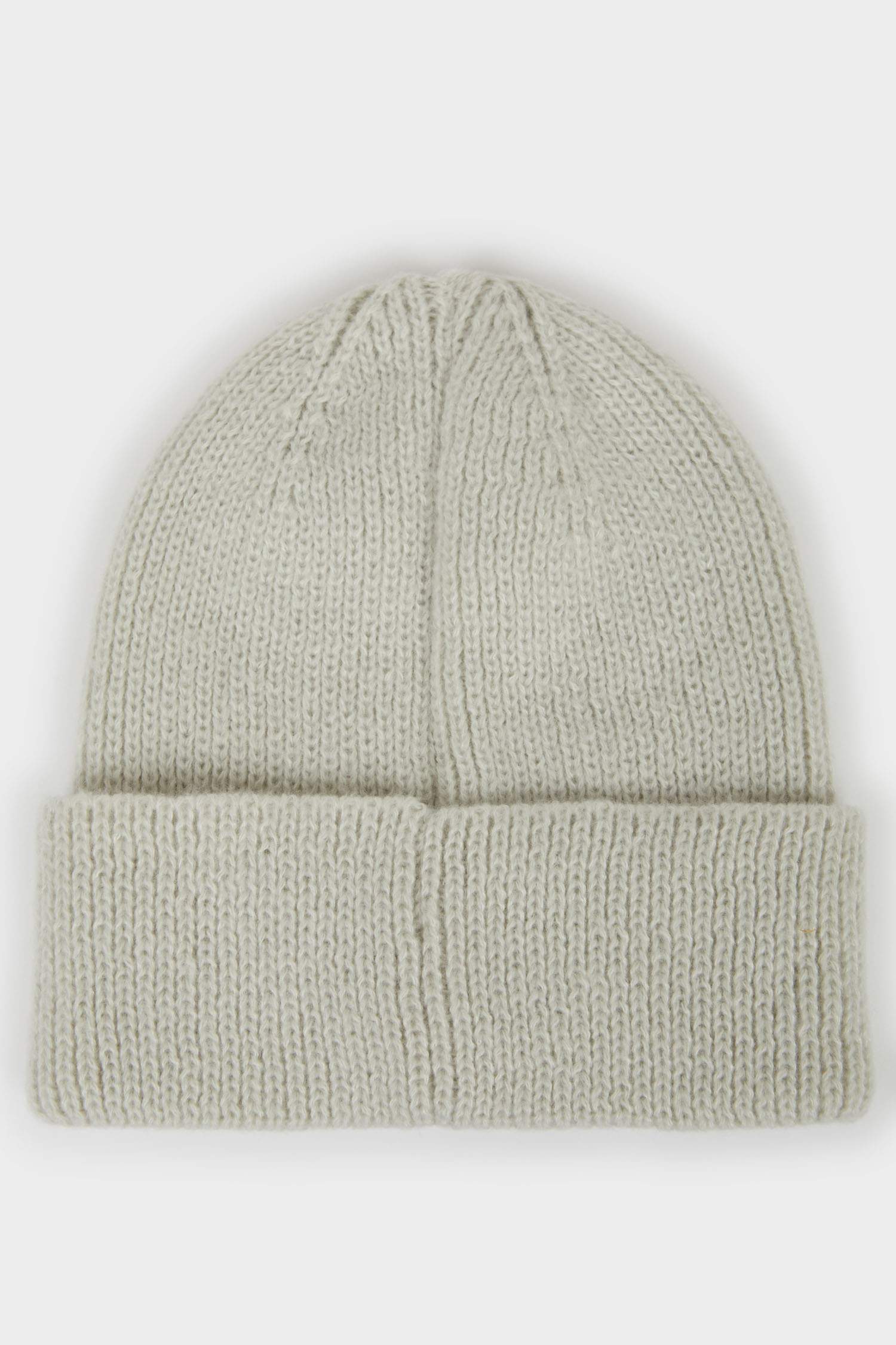 Woman Beanie