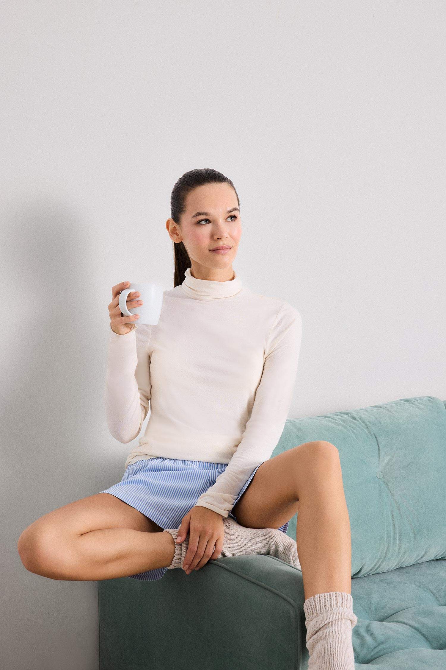 Modal Kaşmir Yumuşak Dokulu Balıkçı Yaka Uzun Kollu Üst-Fall in Love