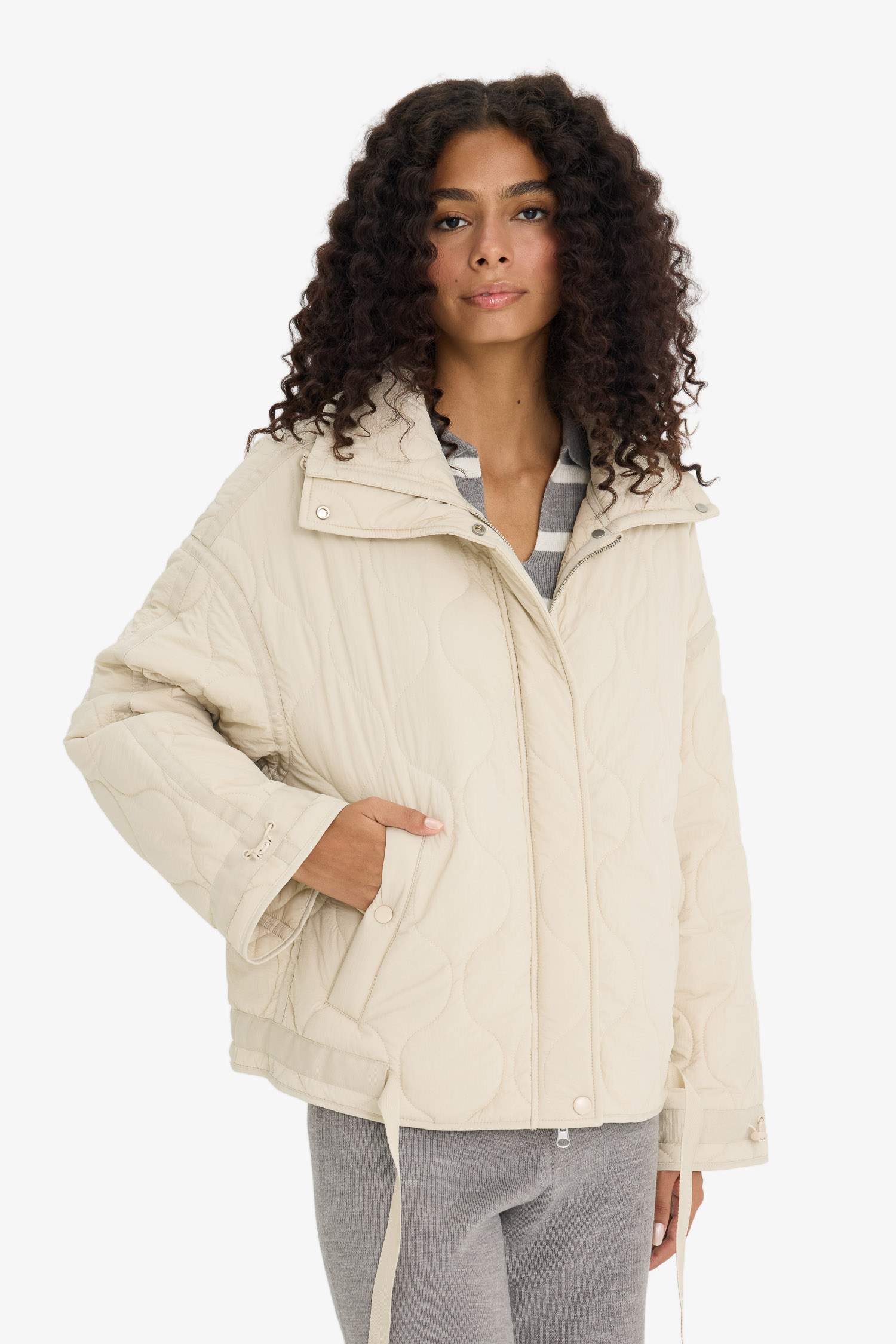 Su Geçirmez Regular Fit Çıtçıtlı Fermuarlı Kapitoneli Mont