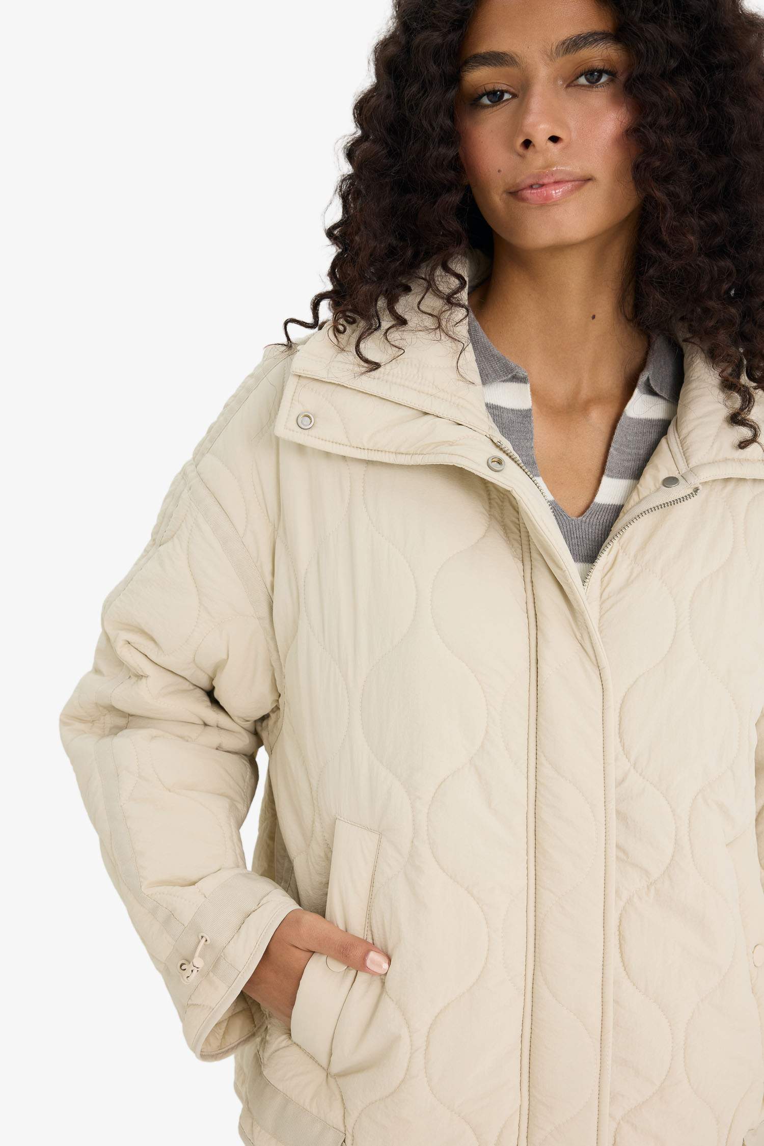 Su Geçirmez Regular Fit Çıtçıtlı Fermuarlı Kapitoneli Mont