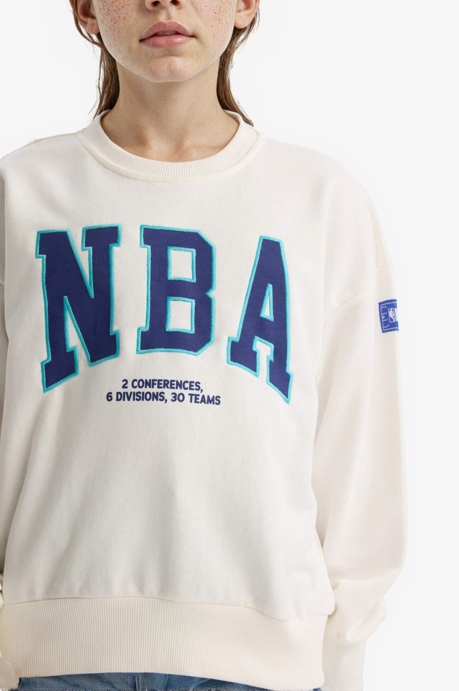 Oversize Fit NBA Licensed Crew Neck Sweatshirt